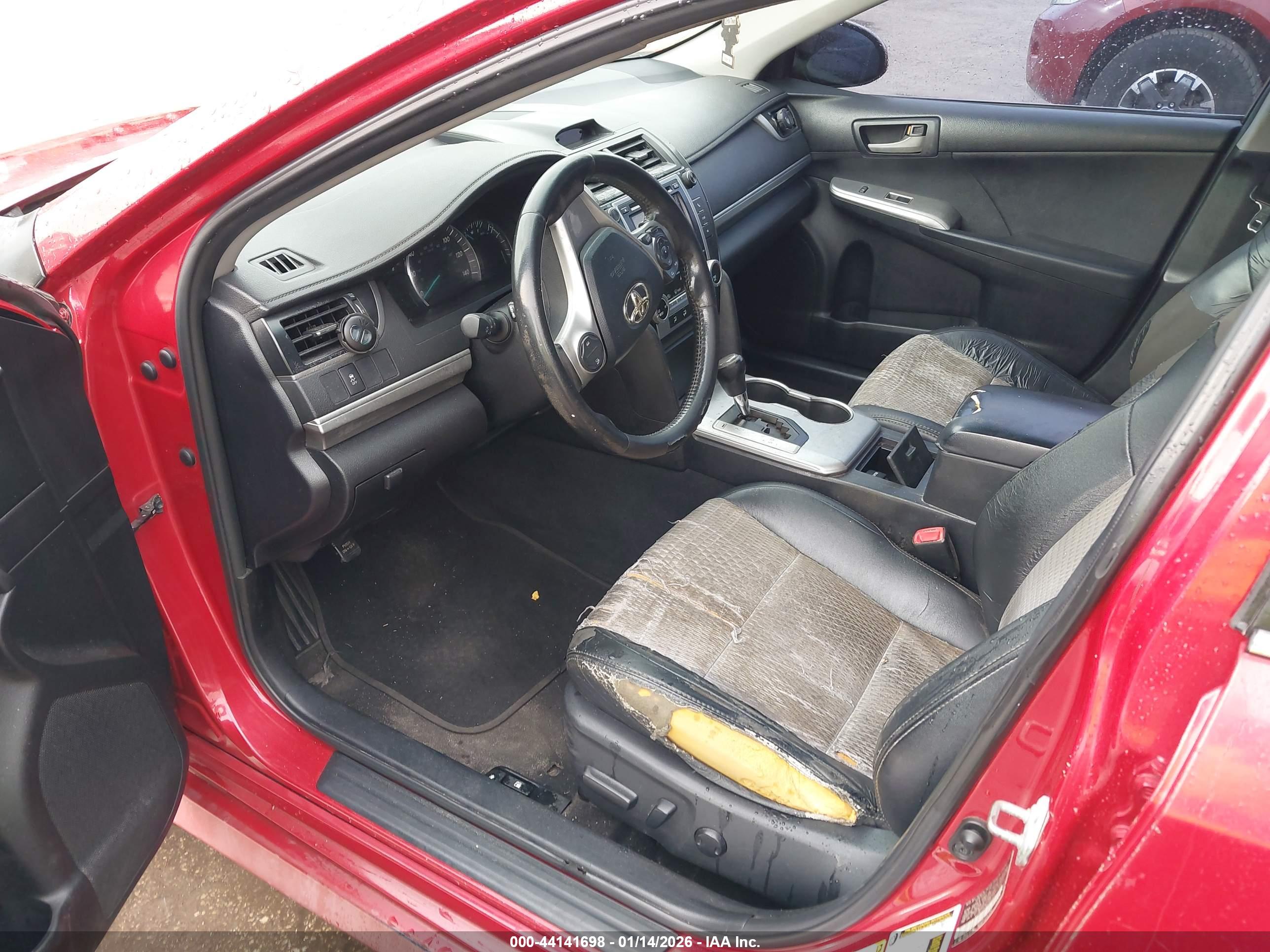 TOYOTA CAMRY image 5