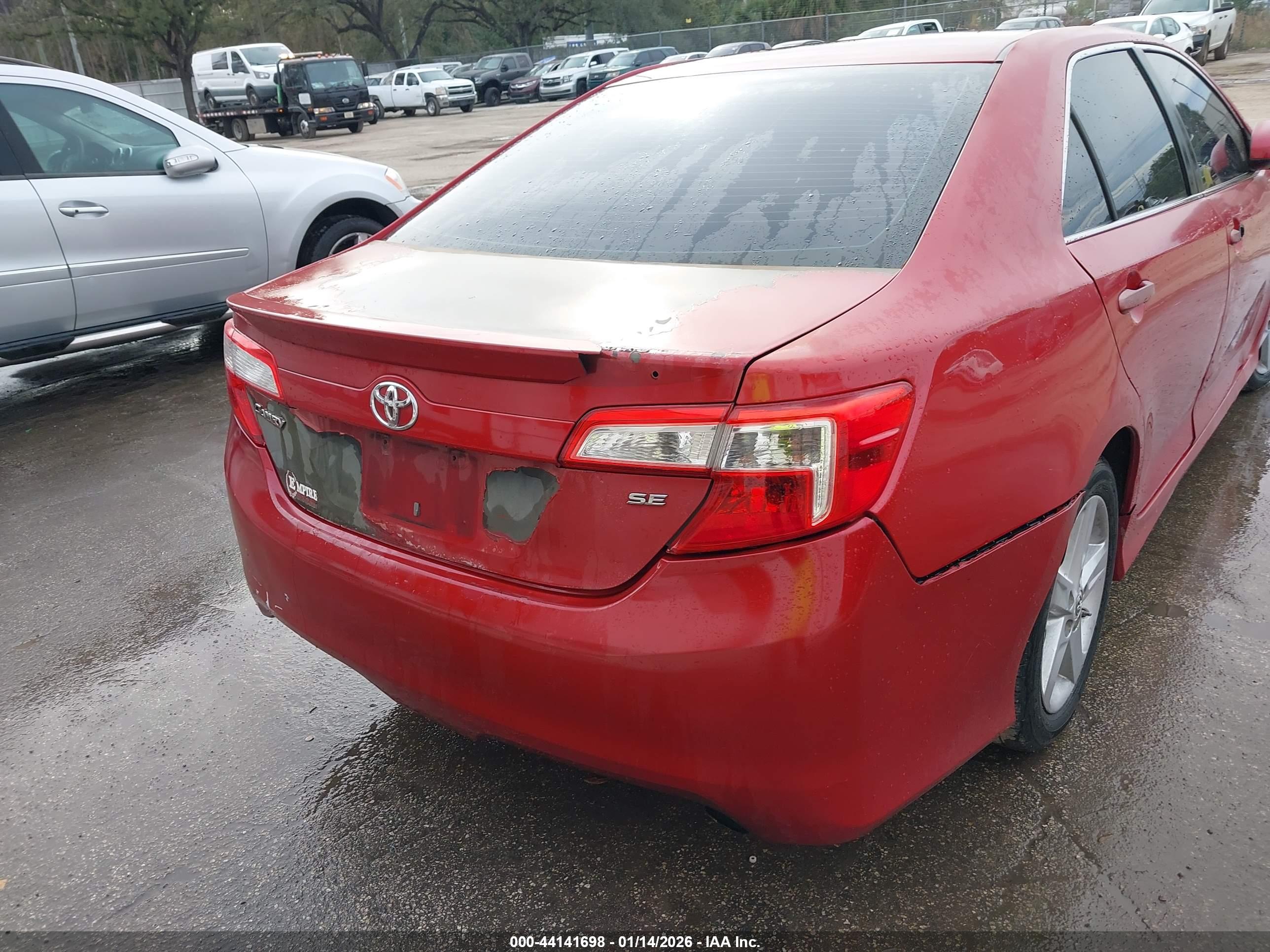 TOYOTA CAMRY image 6