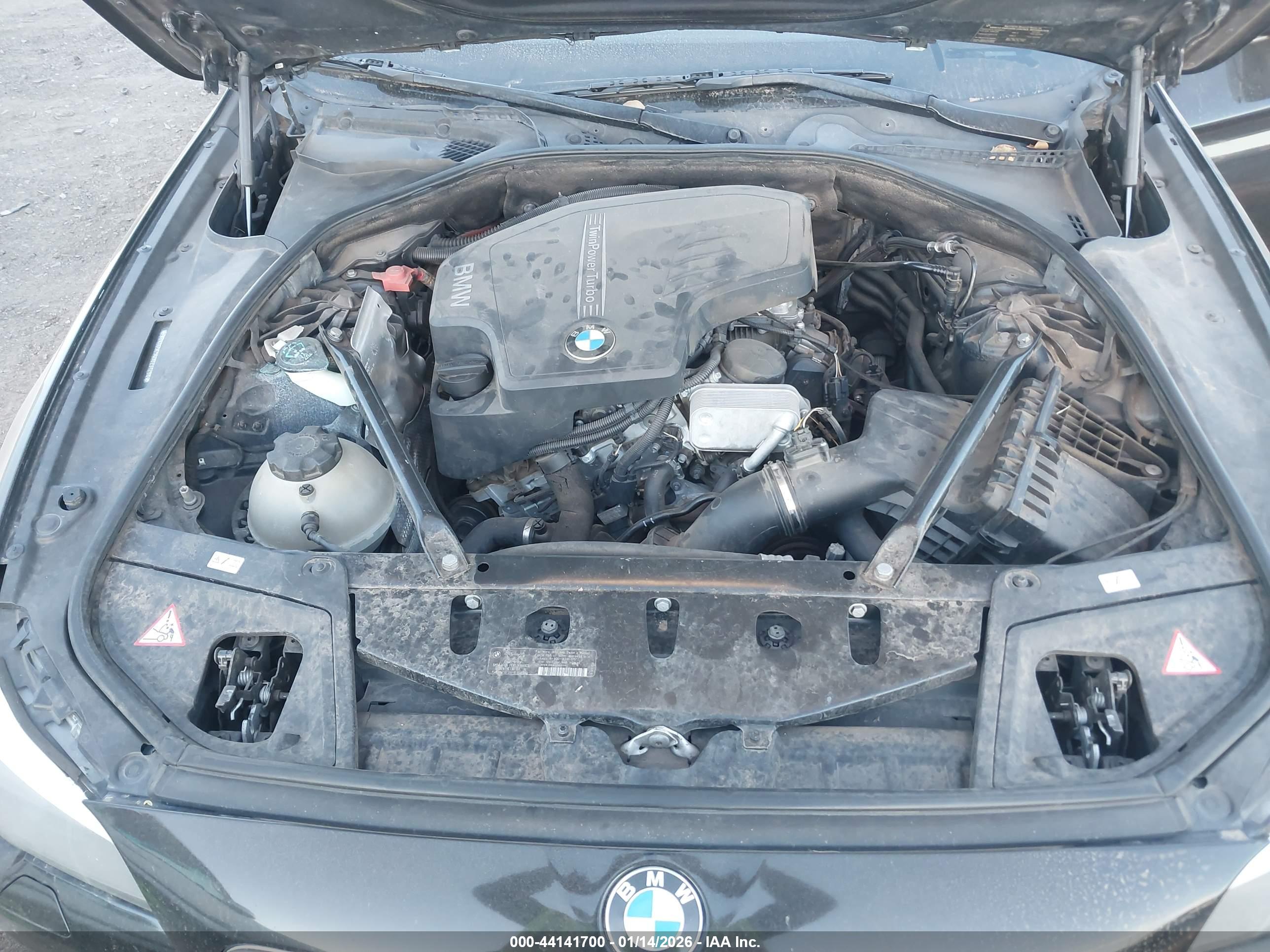BMW 528I image 10
