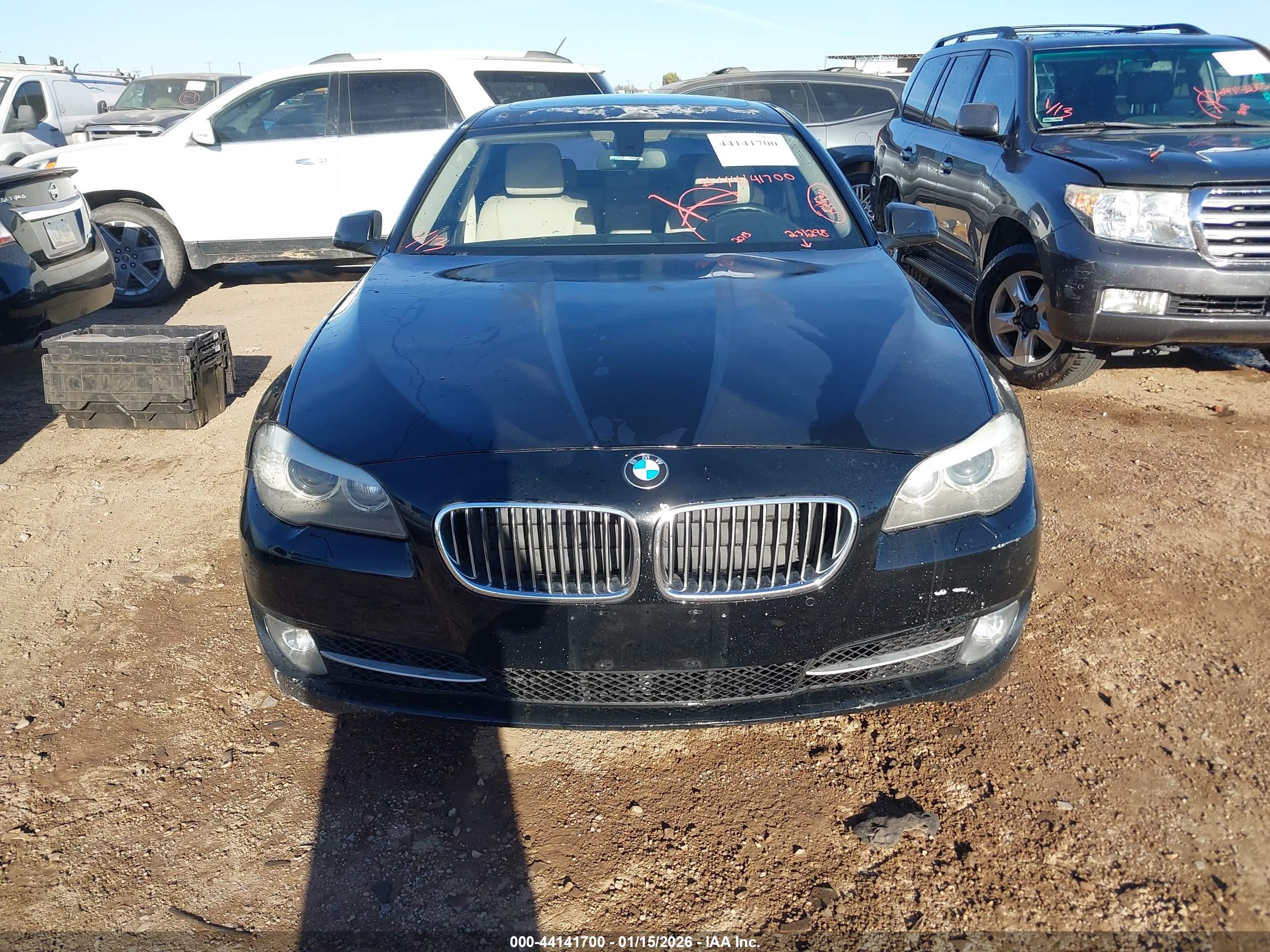 BMW 528I image 6