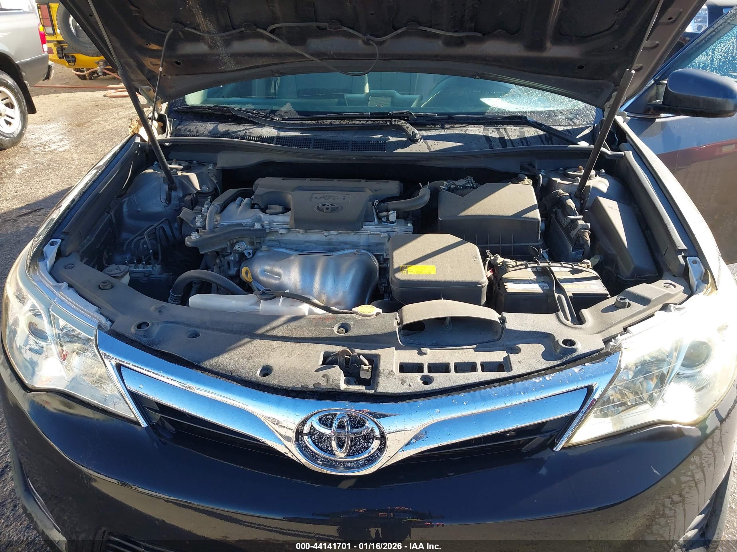TOYOTA CAMRY image 10