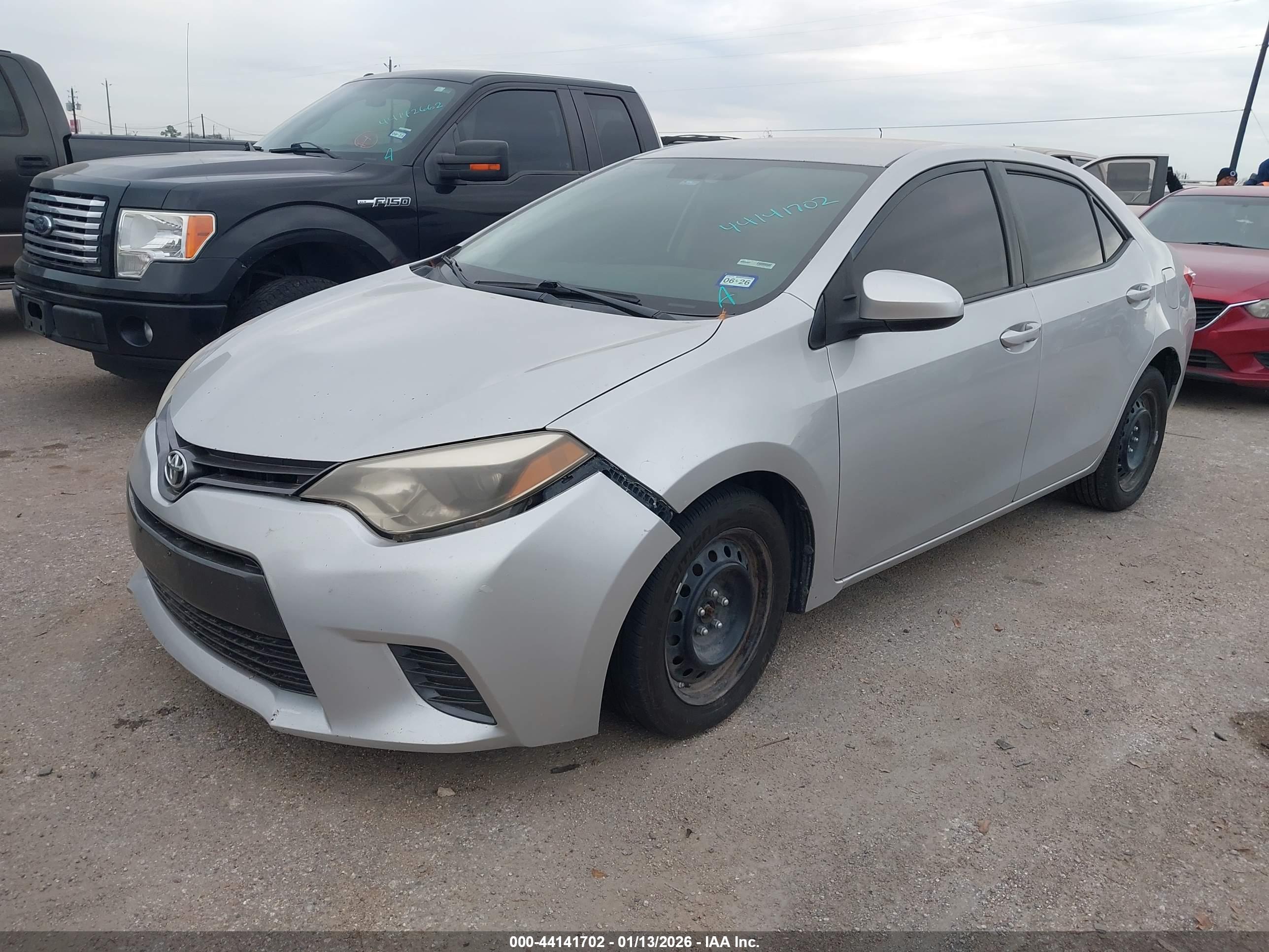 TOYOTA COROLLA image 2