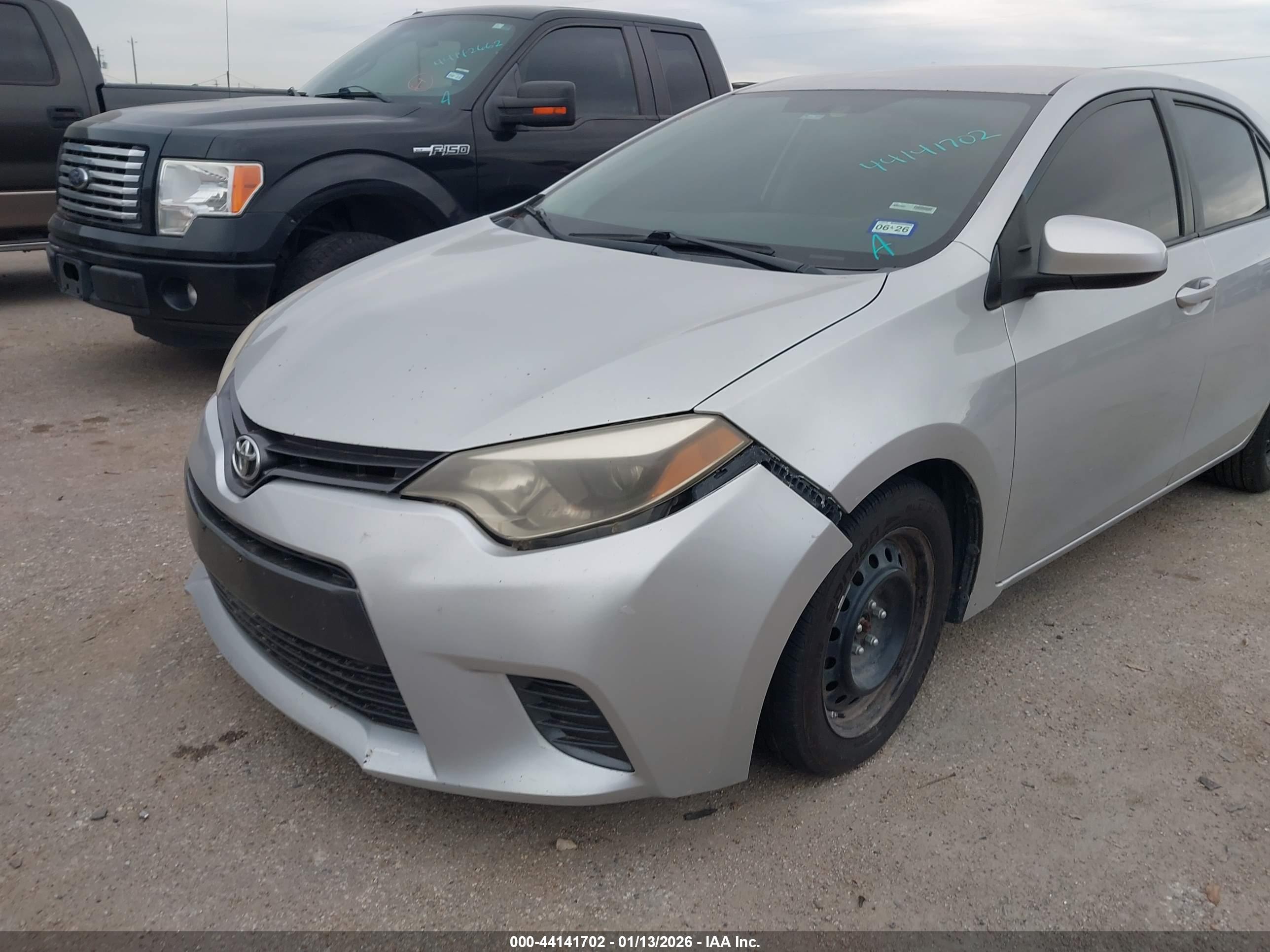 TOYOTA COROLLA image 6