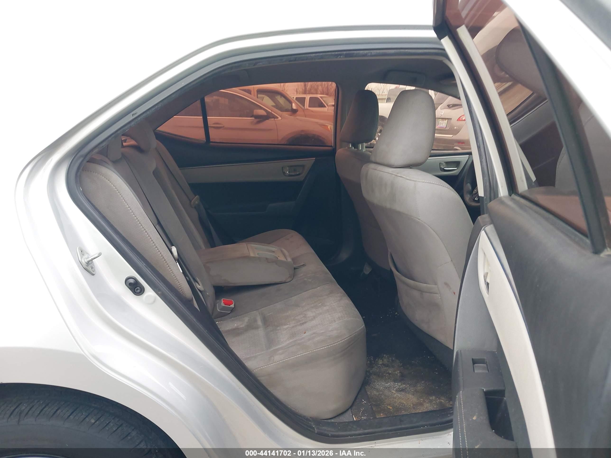 TOYOTA COROLLA image 8