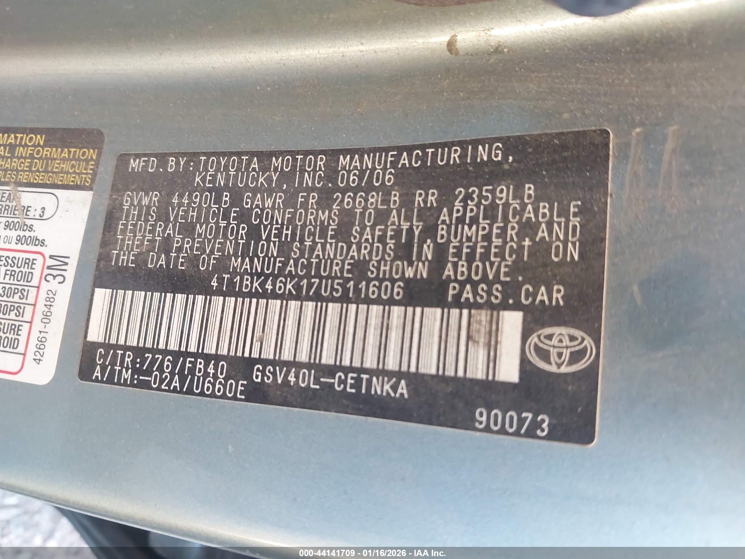 TOYOTA CAMRY image 9