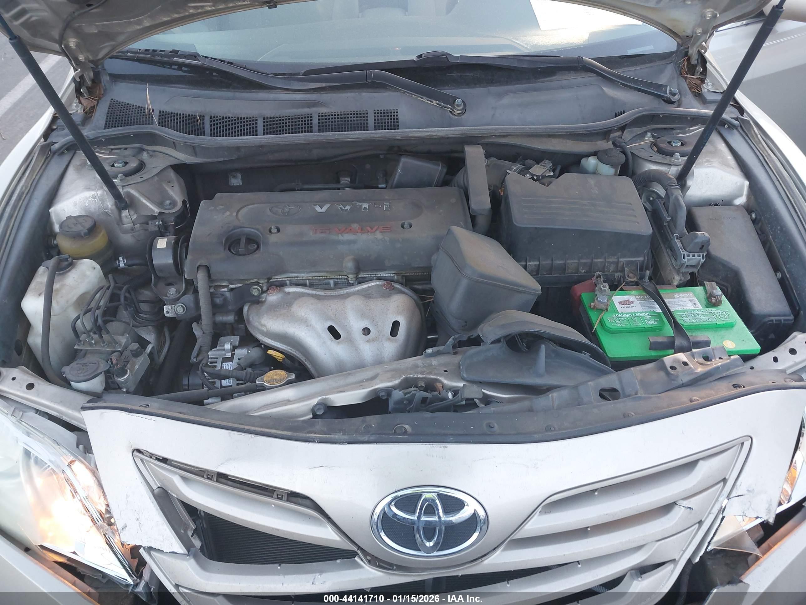 TOYOTA CAMRY image 10