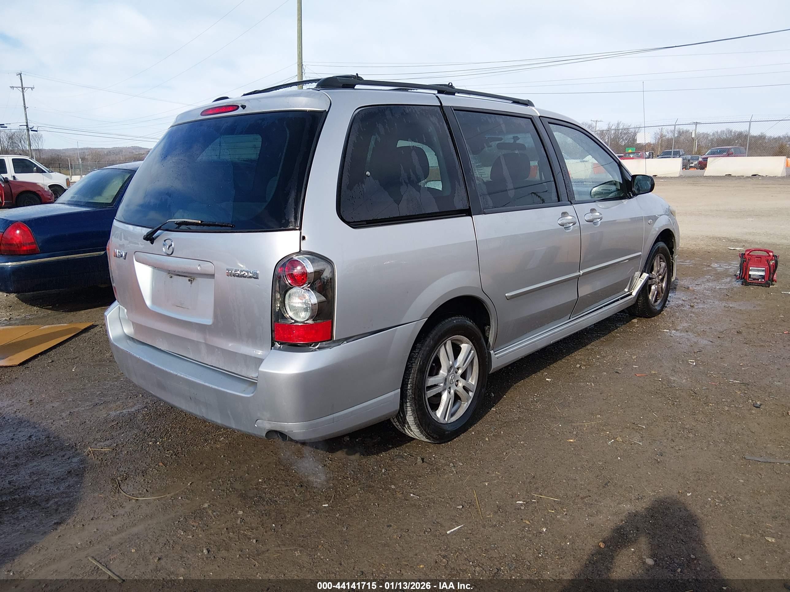 MAZDA MPV image 4