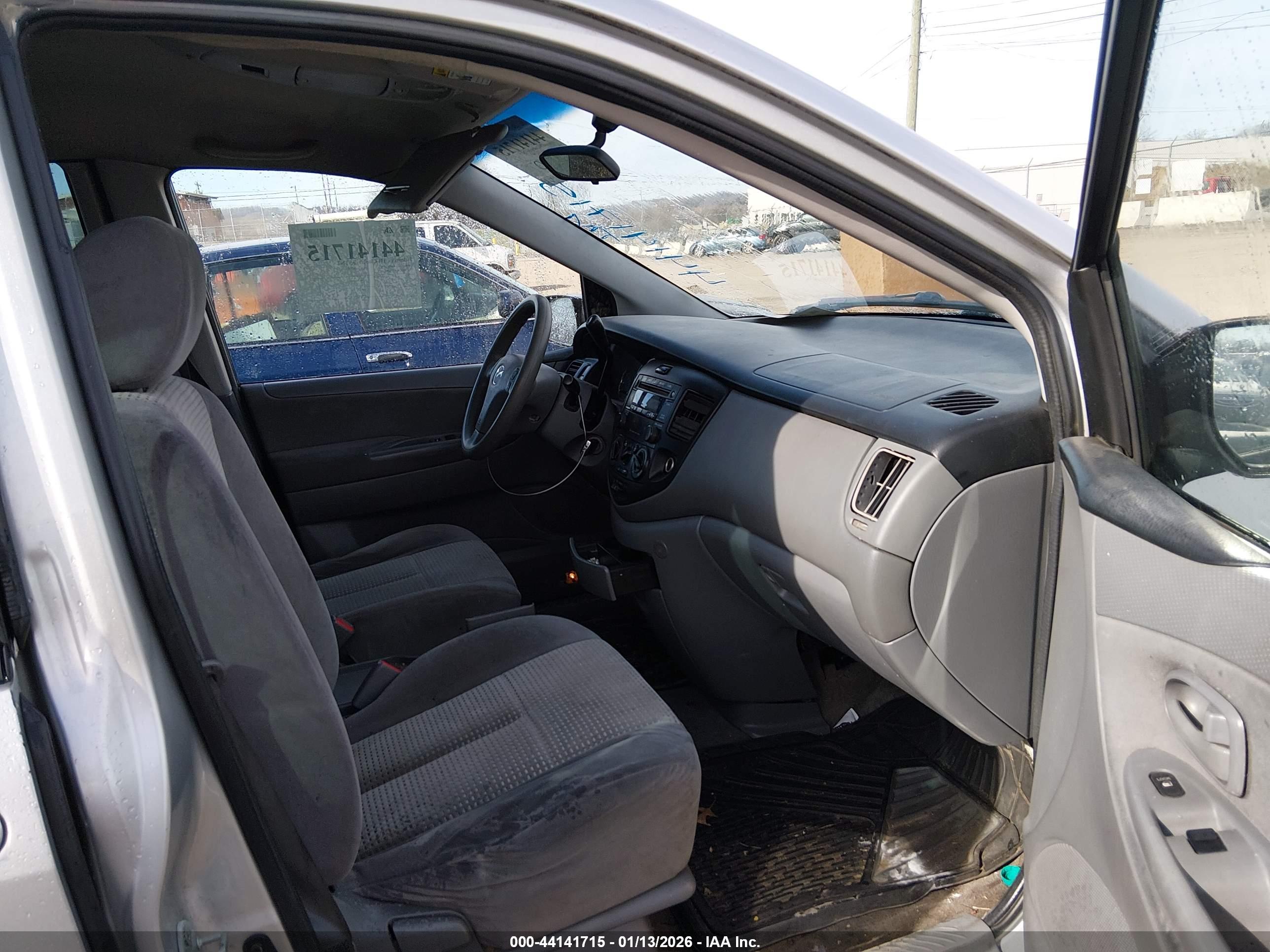 MAZDA MPV image 5