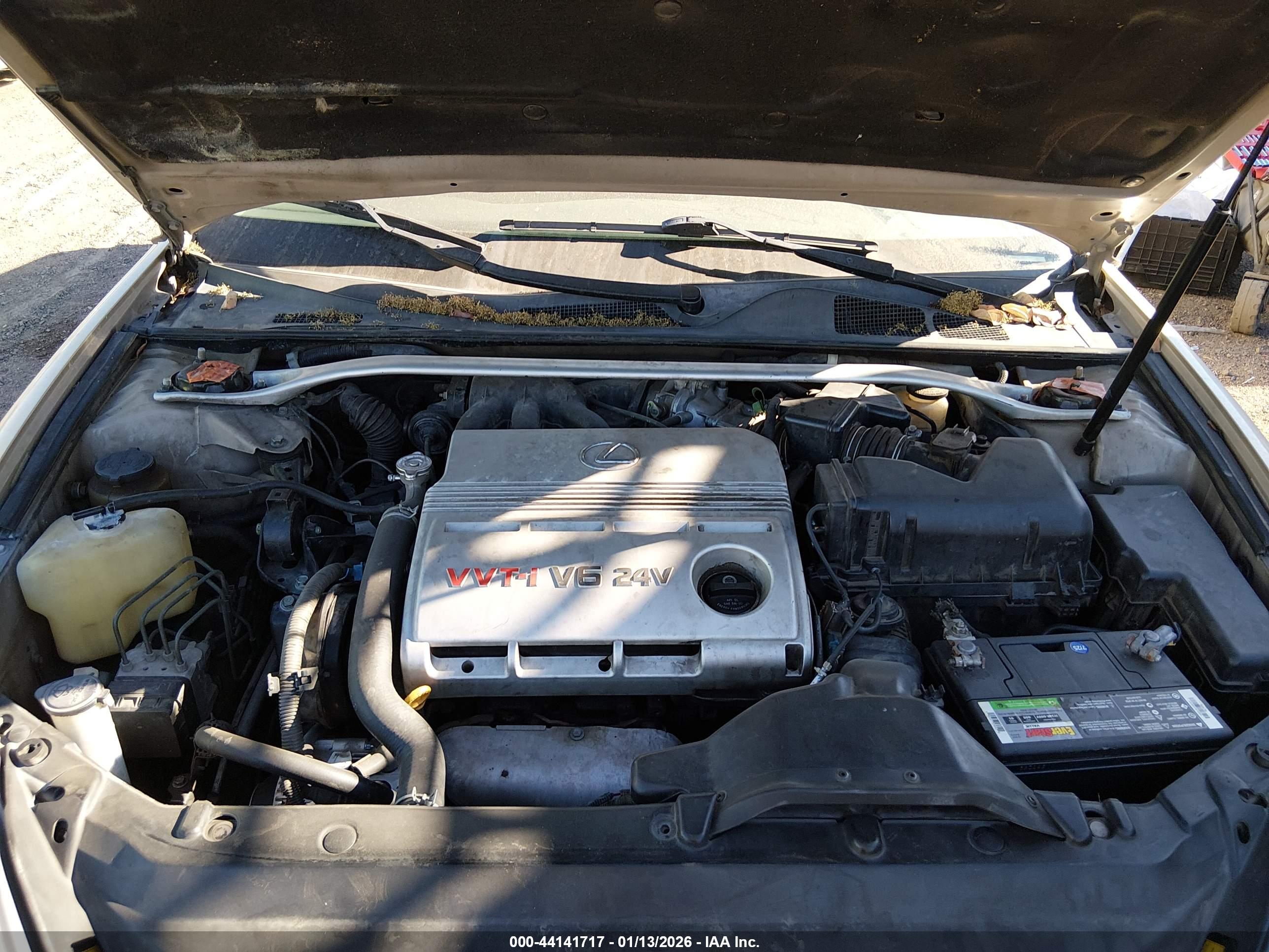 LEXUS ES image 10
