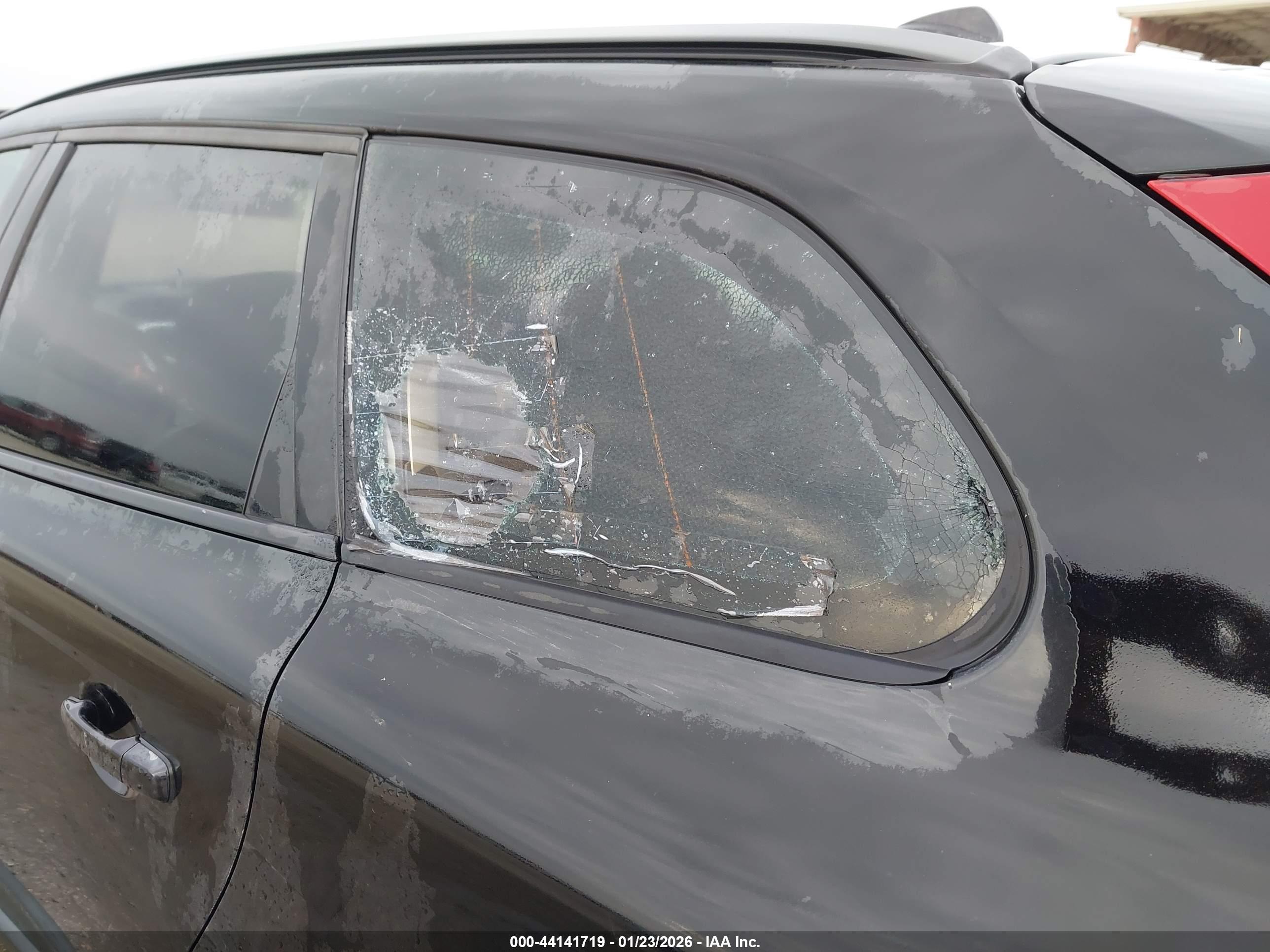 VOLVO XC60 image 6