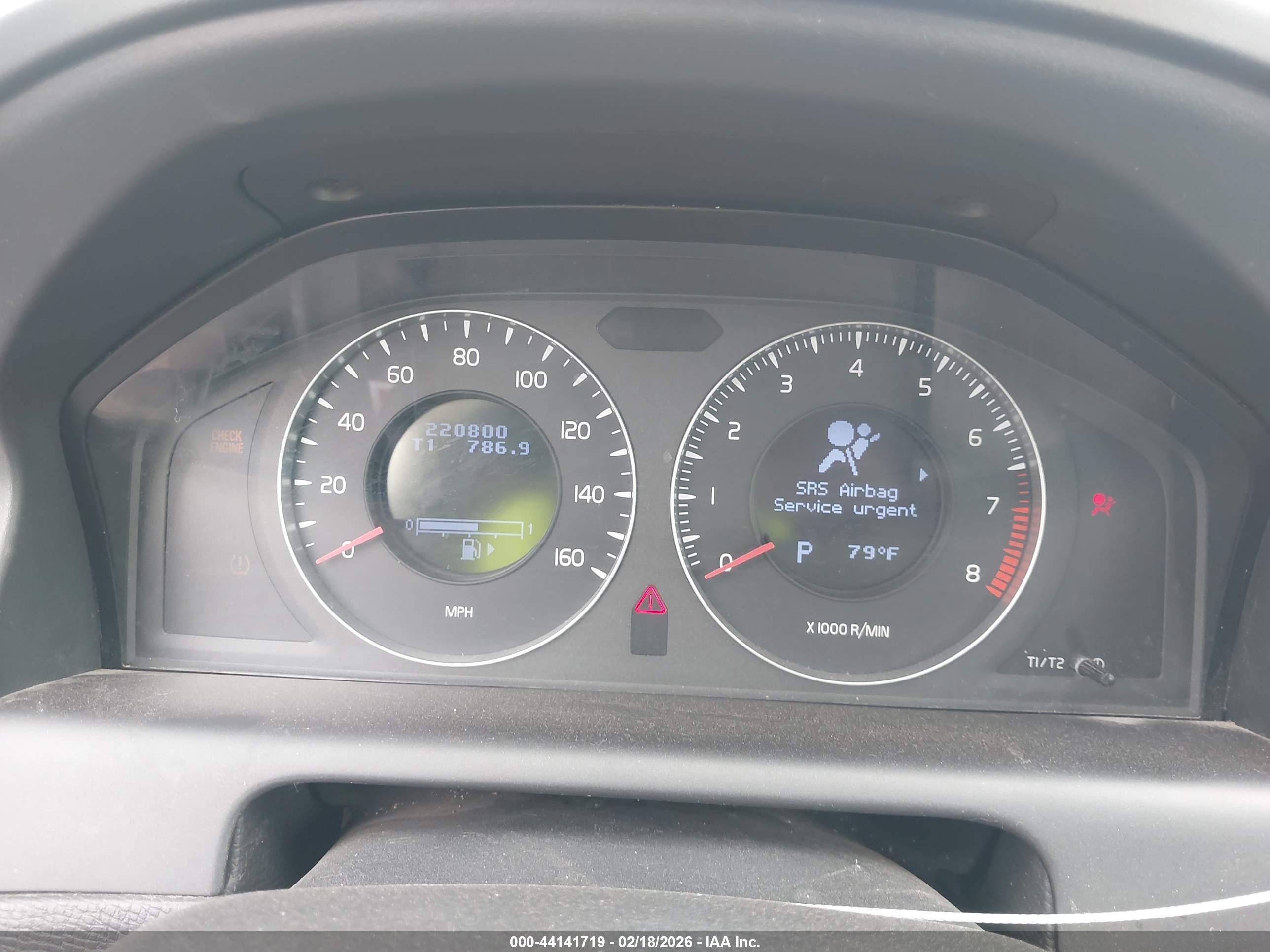 VOLVO XC60 image 7