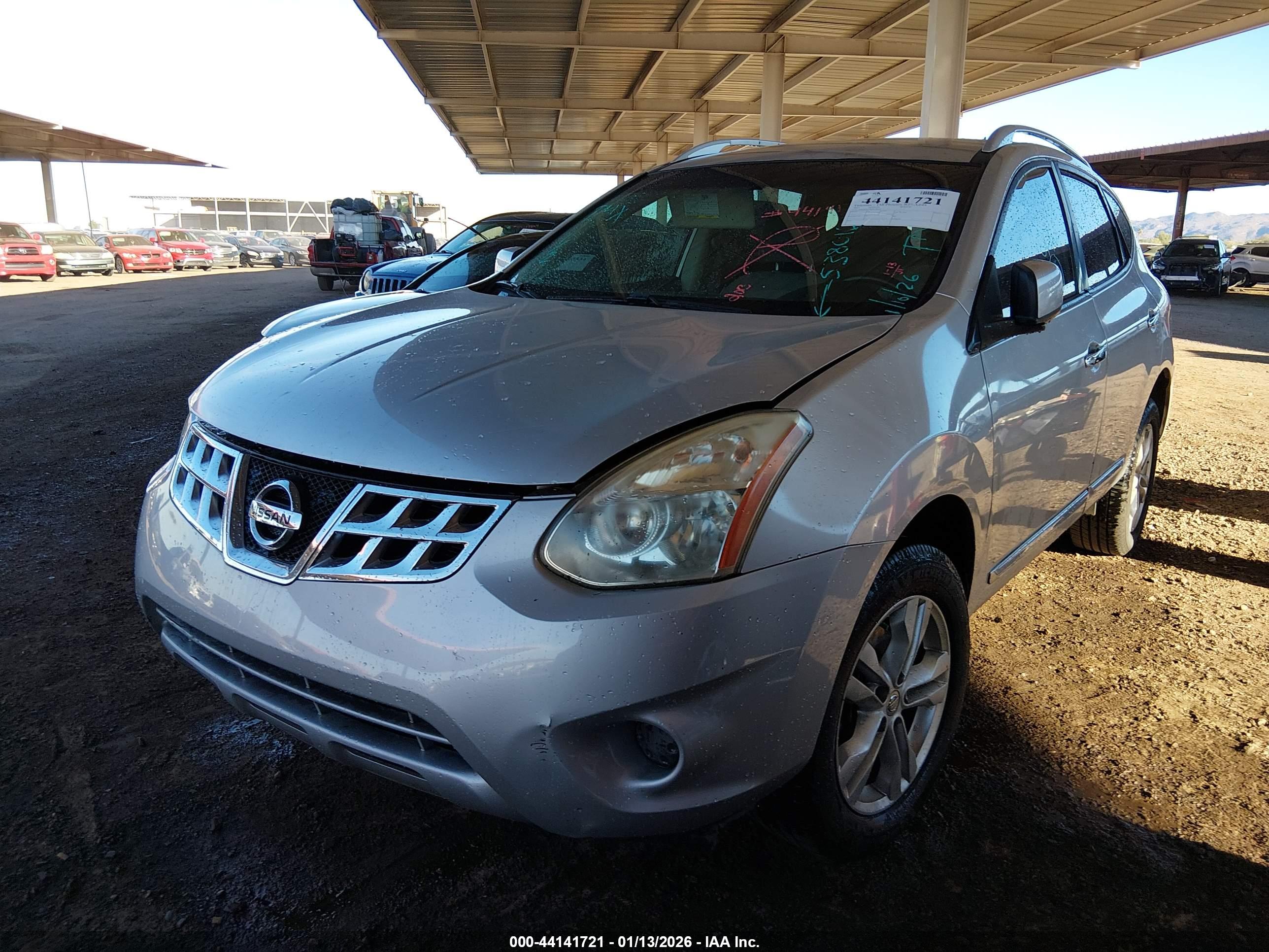 NISSAN ROGUE image 2