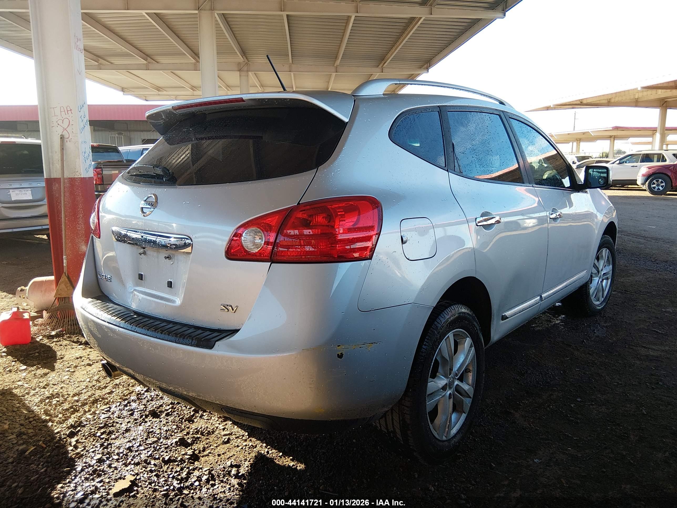 NISSAN ROGUE image 4