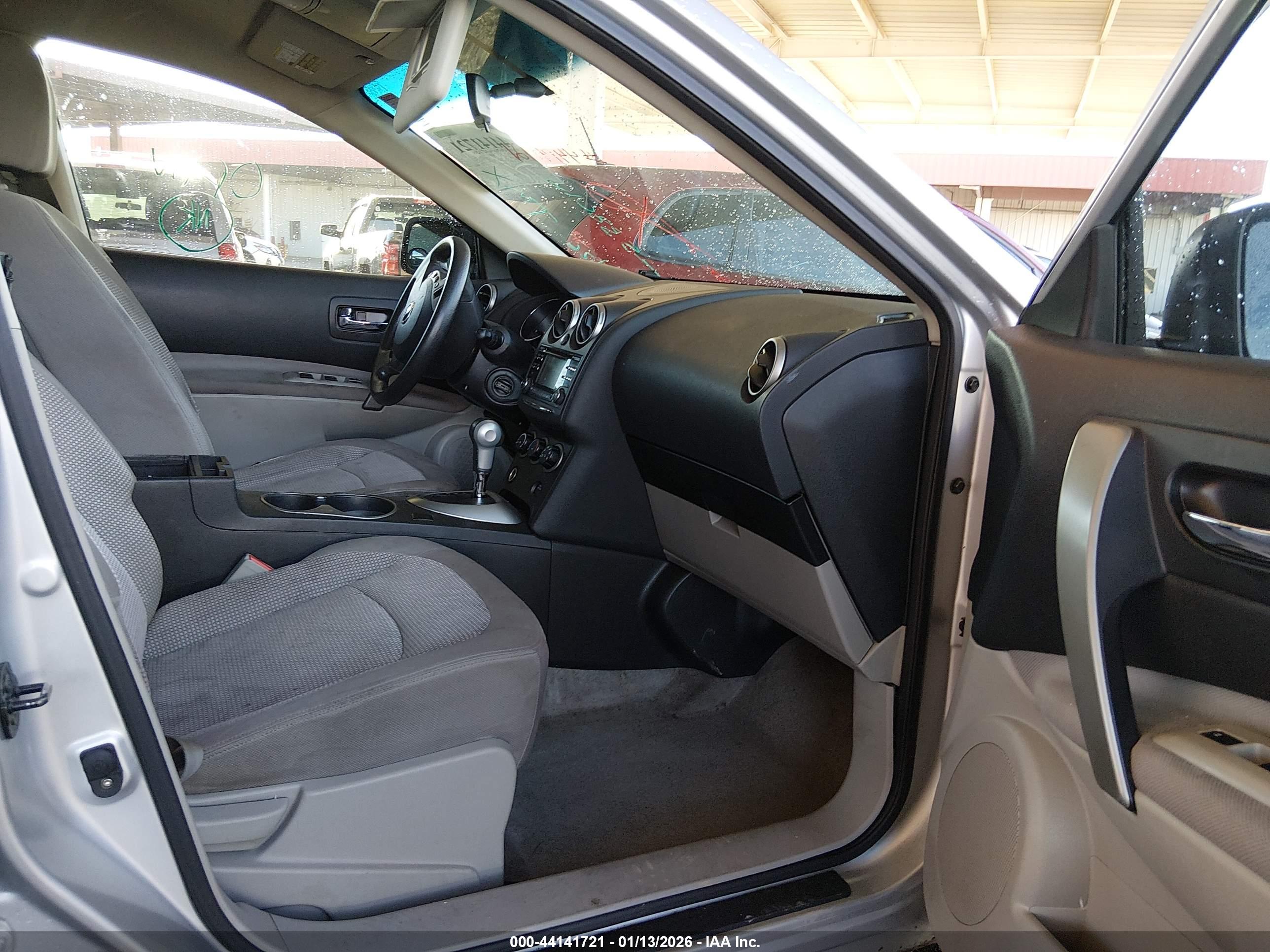 NISSAN ROGUE image 5
