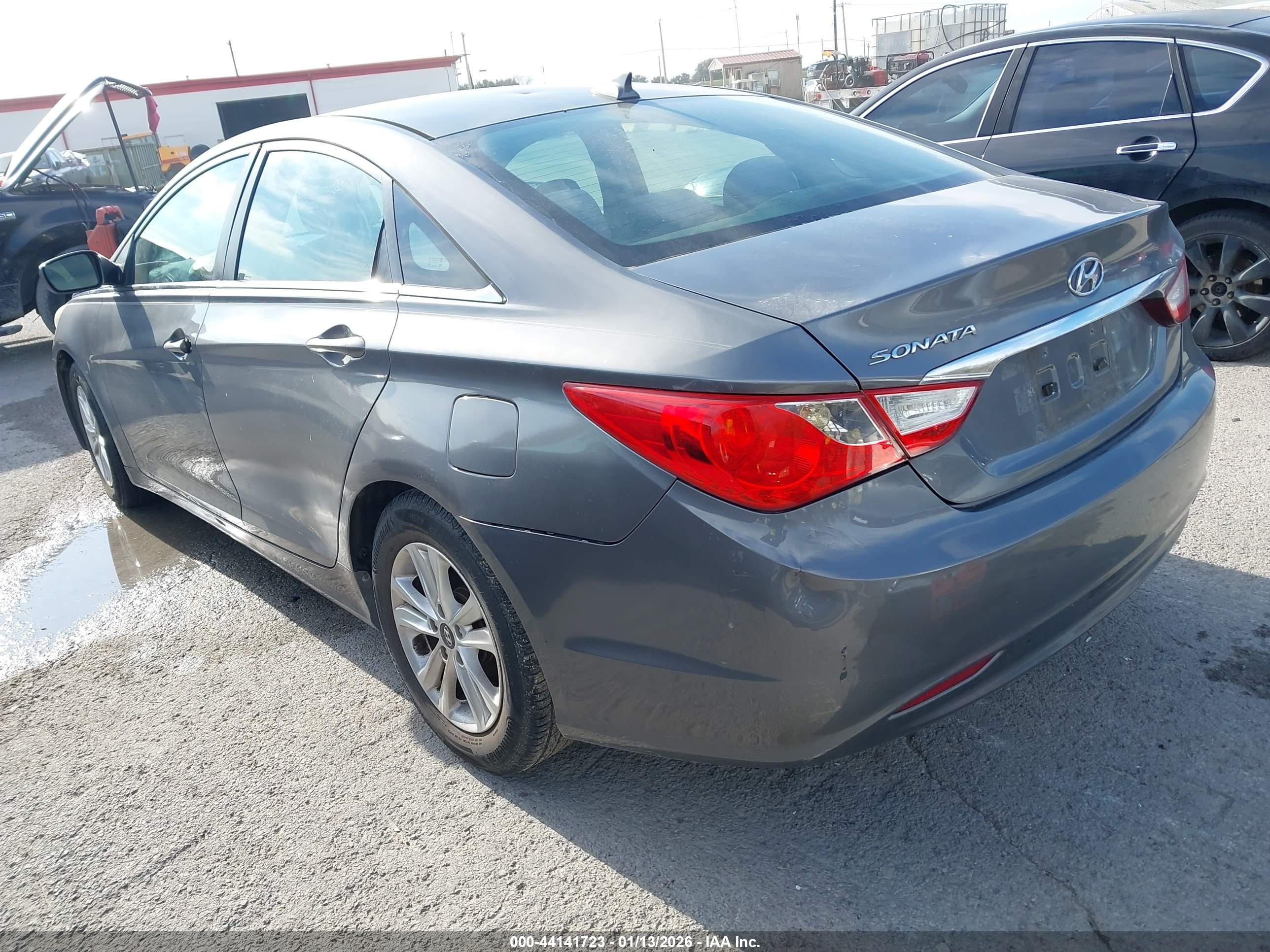 HYUNDAI SONATA image 3