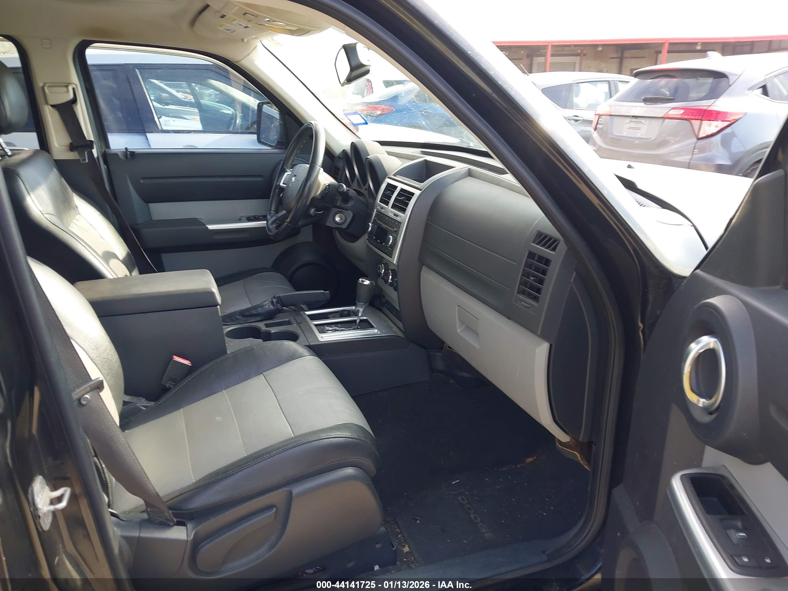 DODGE NITRO image 5