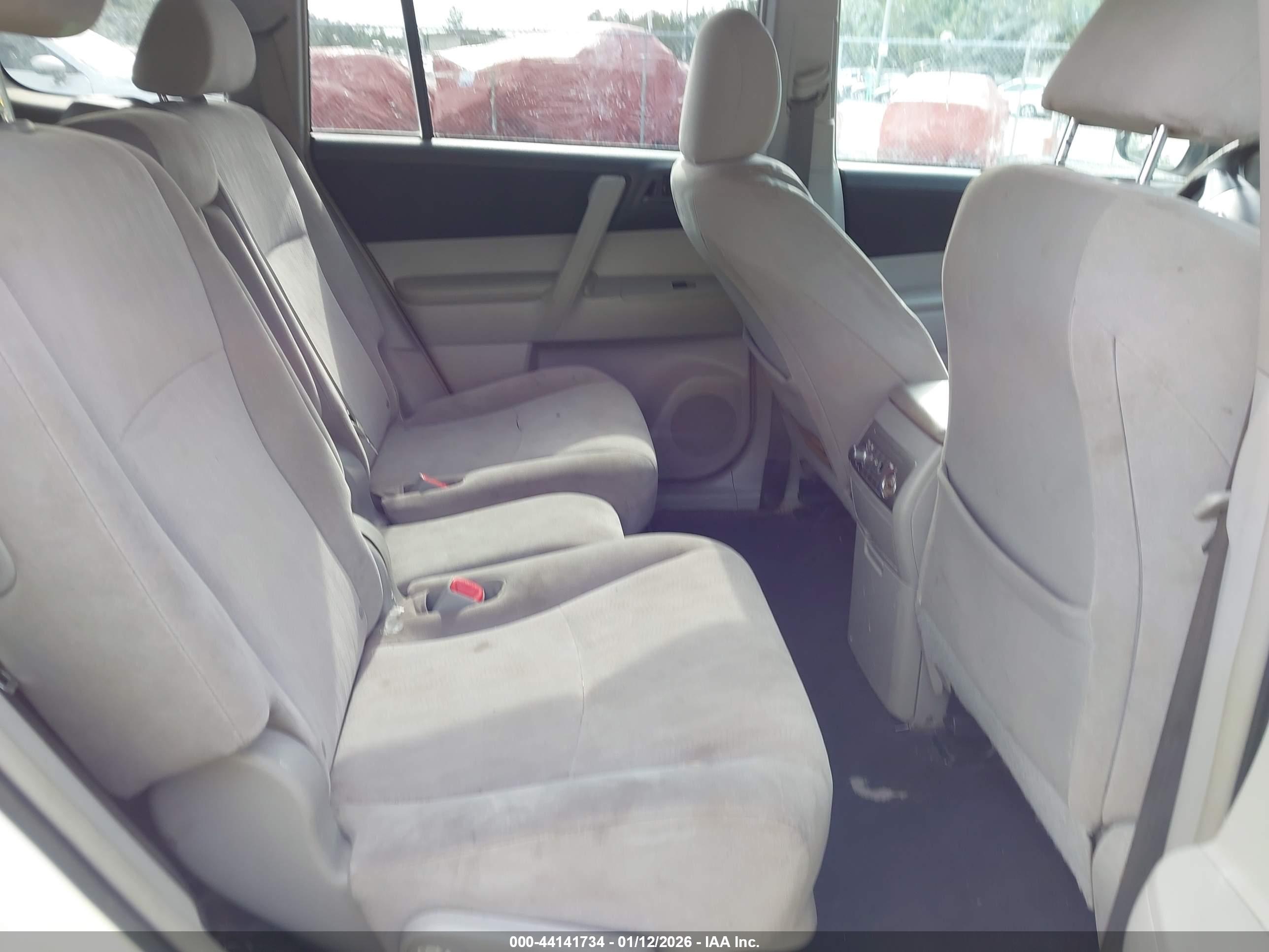 TOYOTA HIGHLANDER image 8