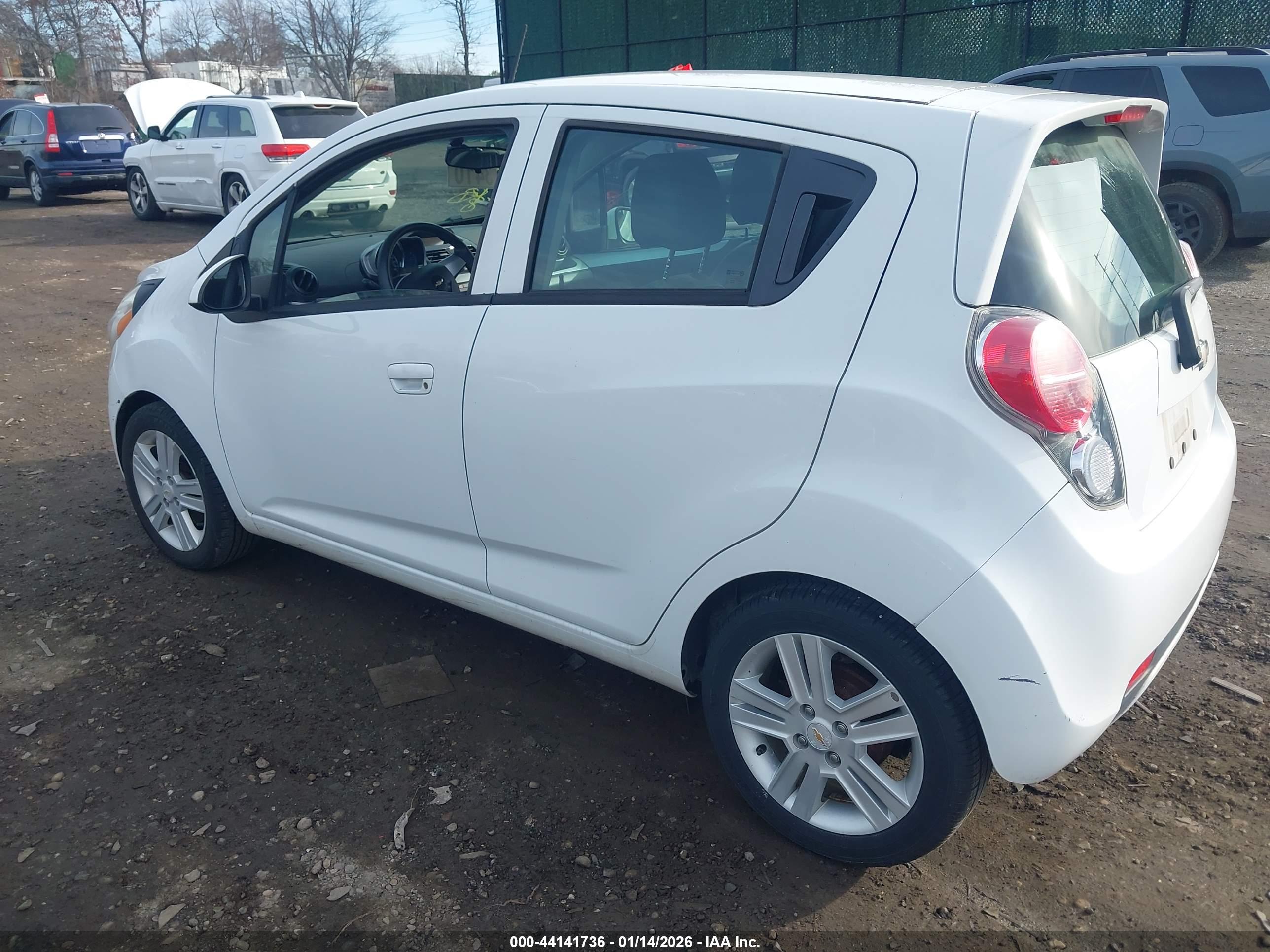 CHEVROLET SPARK image 3