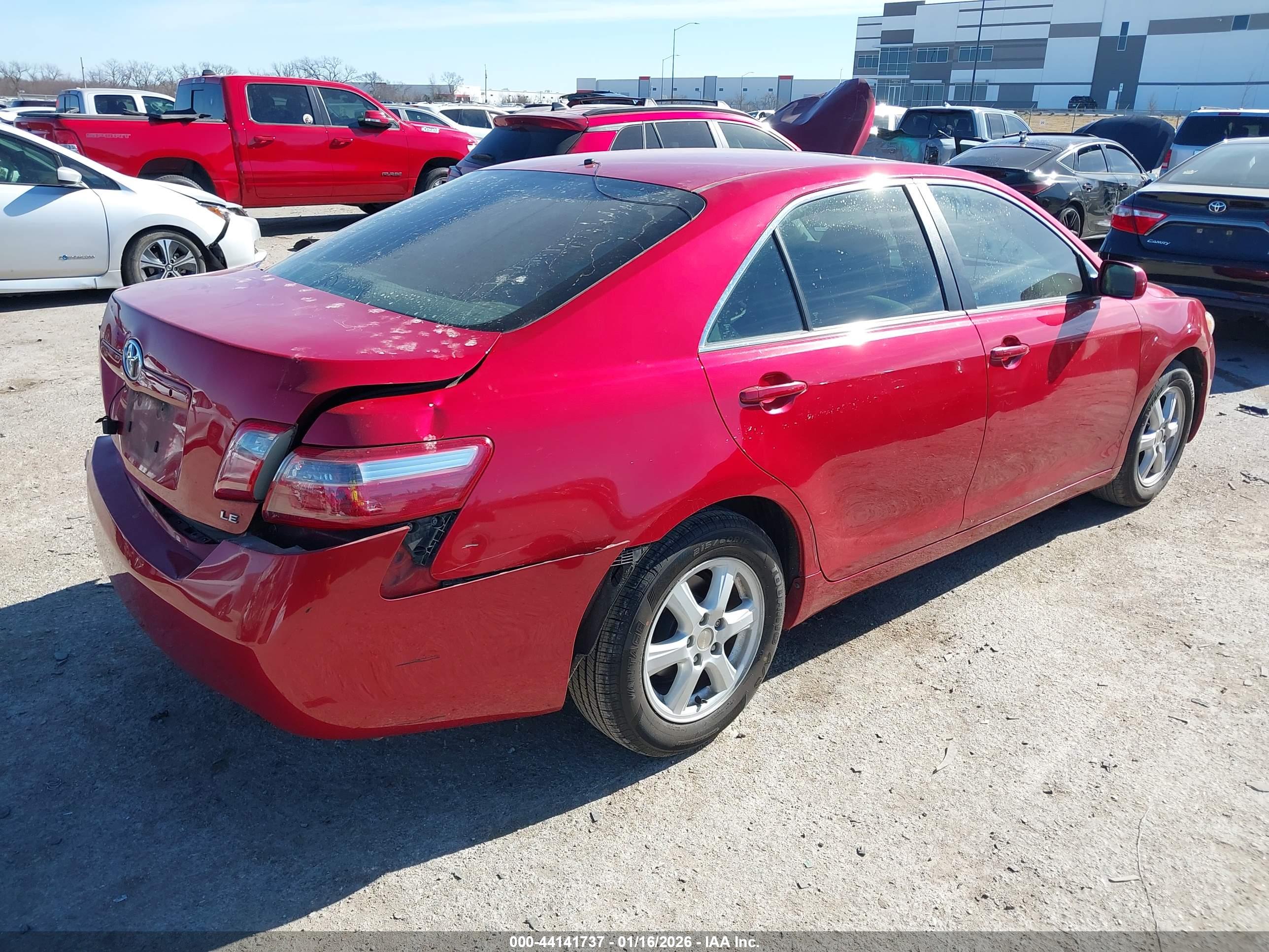 TOYOTA CAMRY image 4