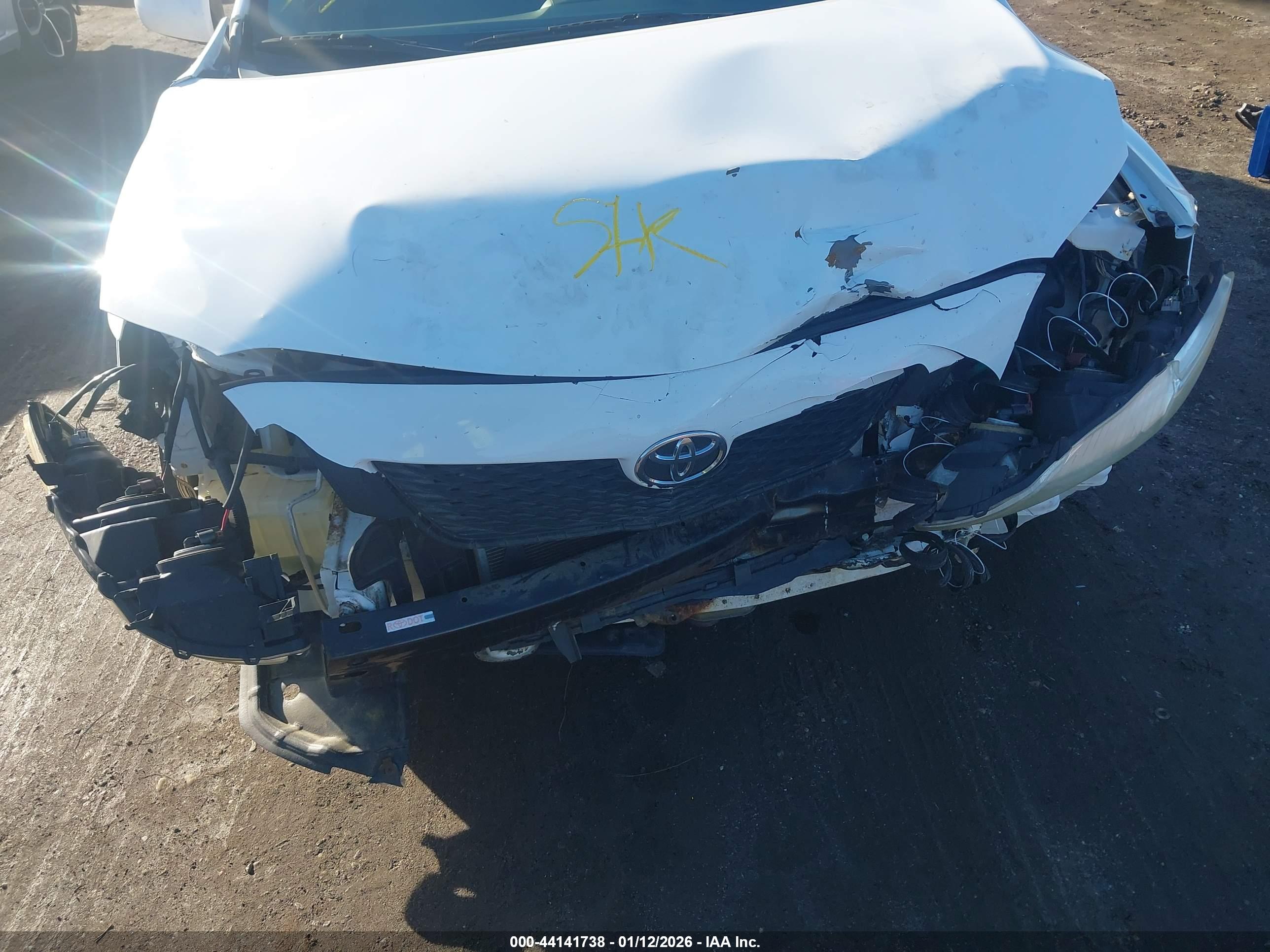 TOYOTA COROLLA image 6
