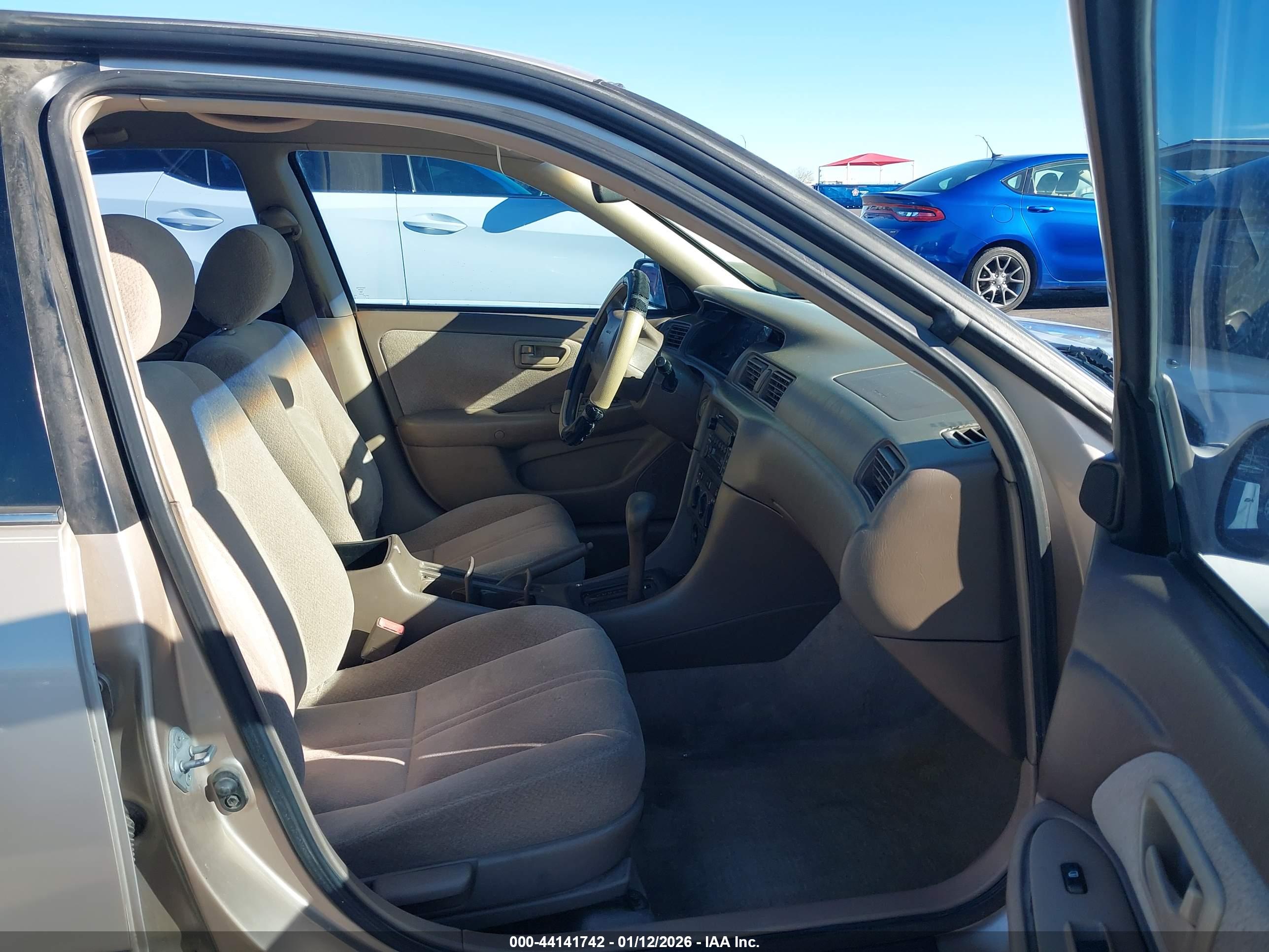 TOYOTA CAMRY image 5