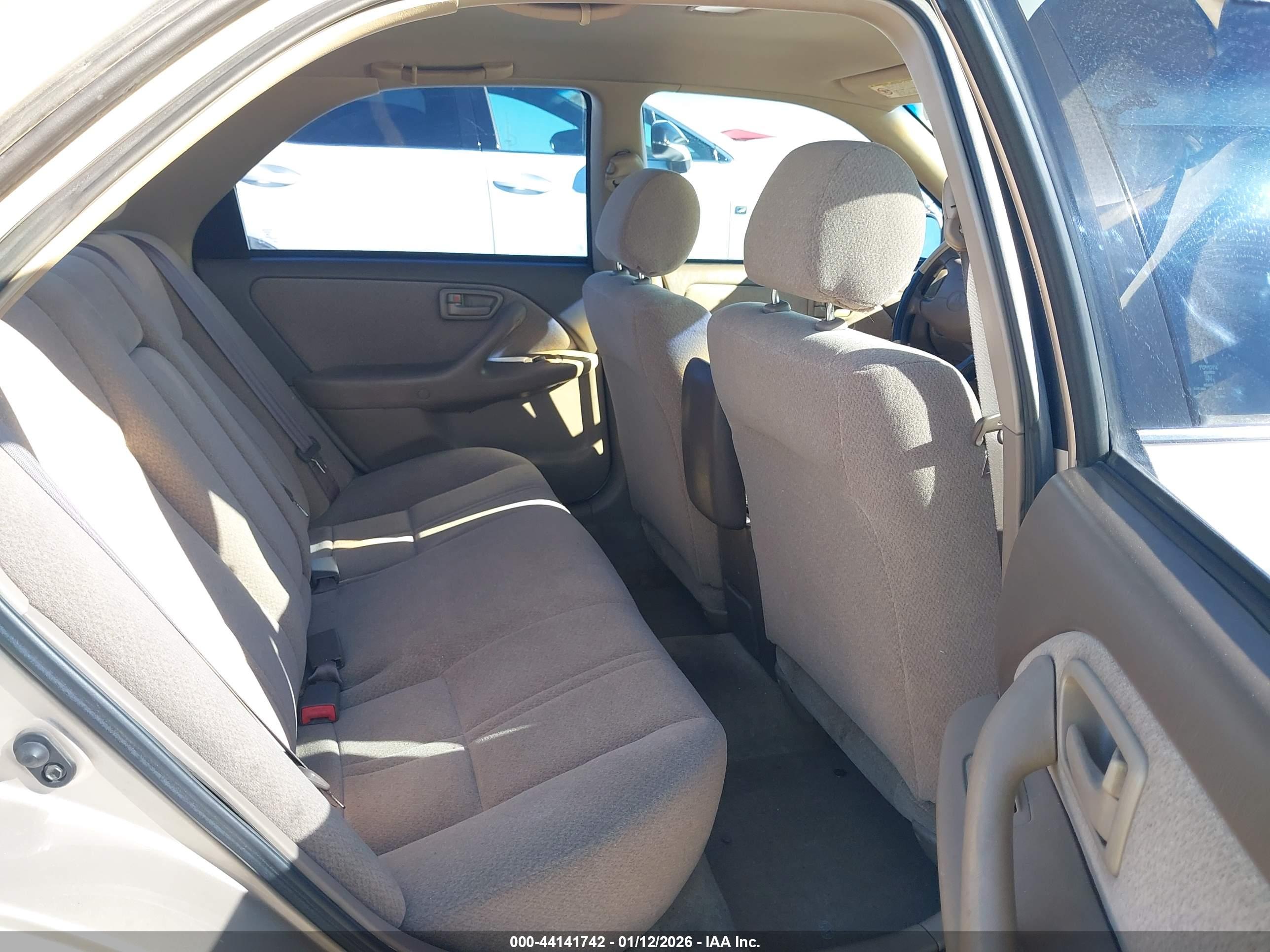 TOYOTA CAMRY image 8