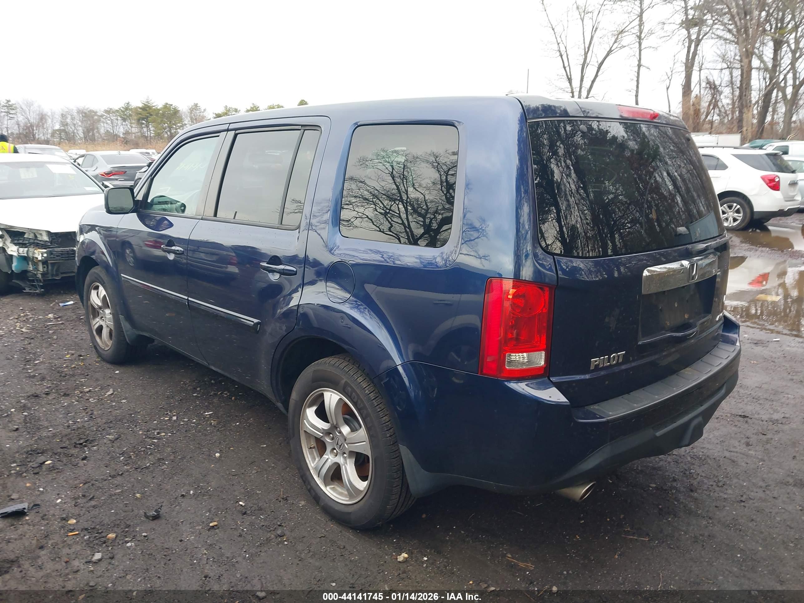 HONDA PILOT image 3