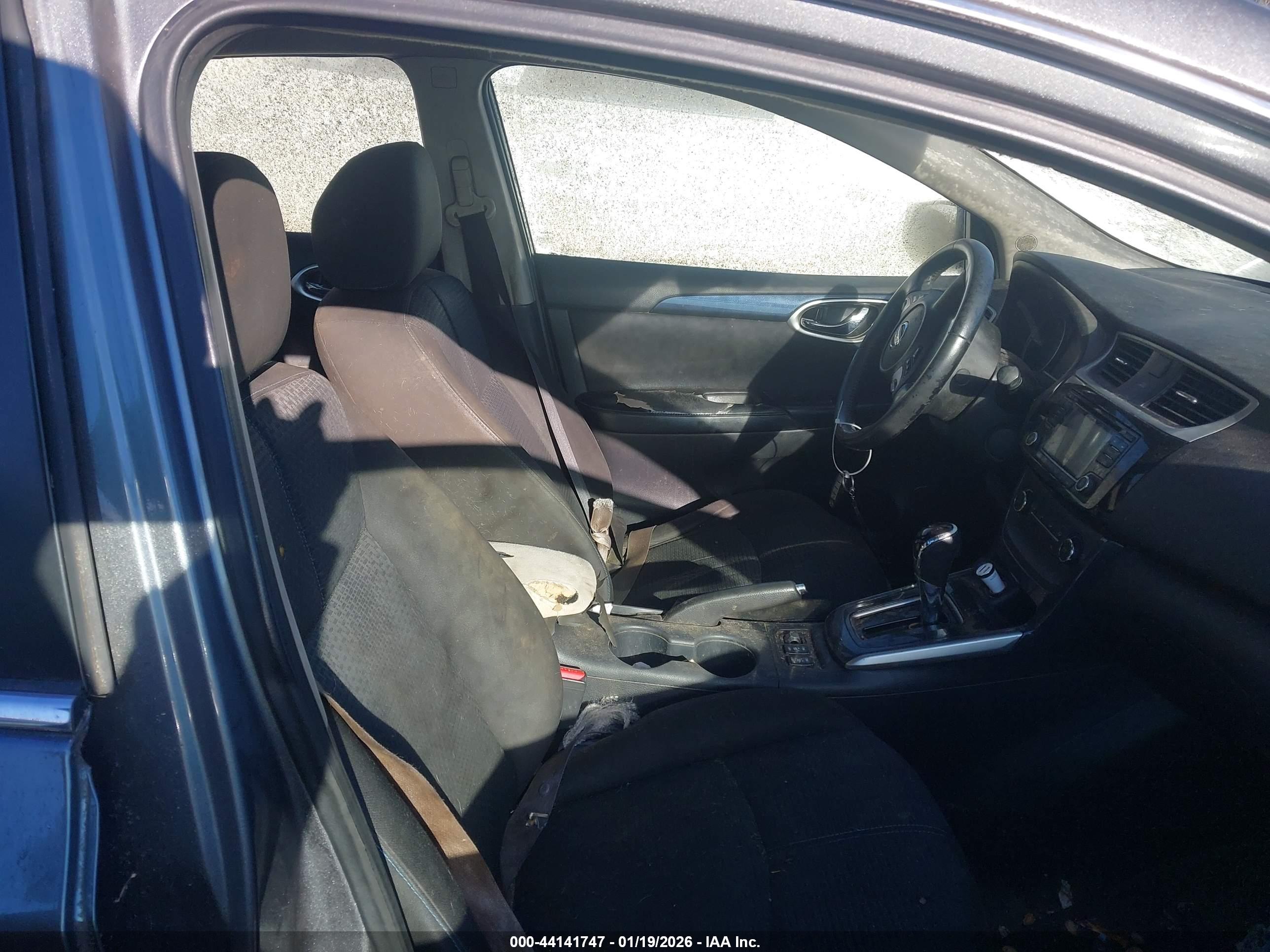 NISSAN SENTRA image 5