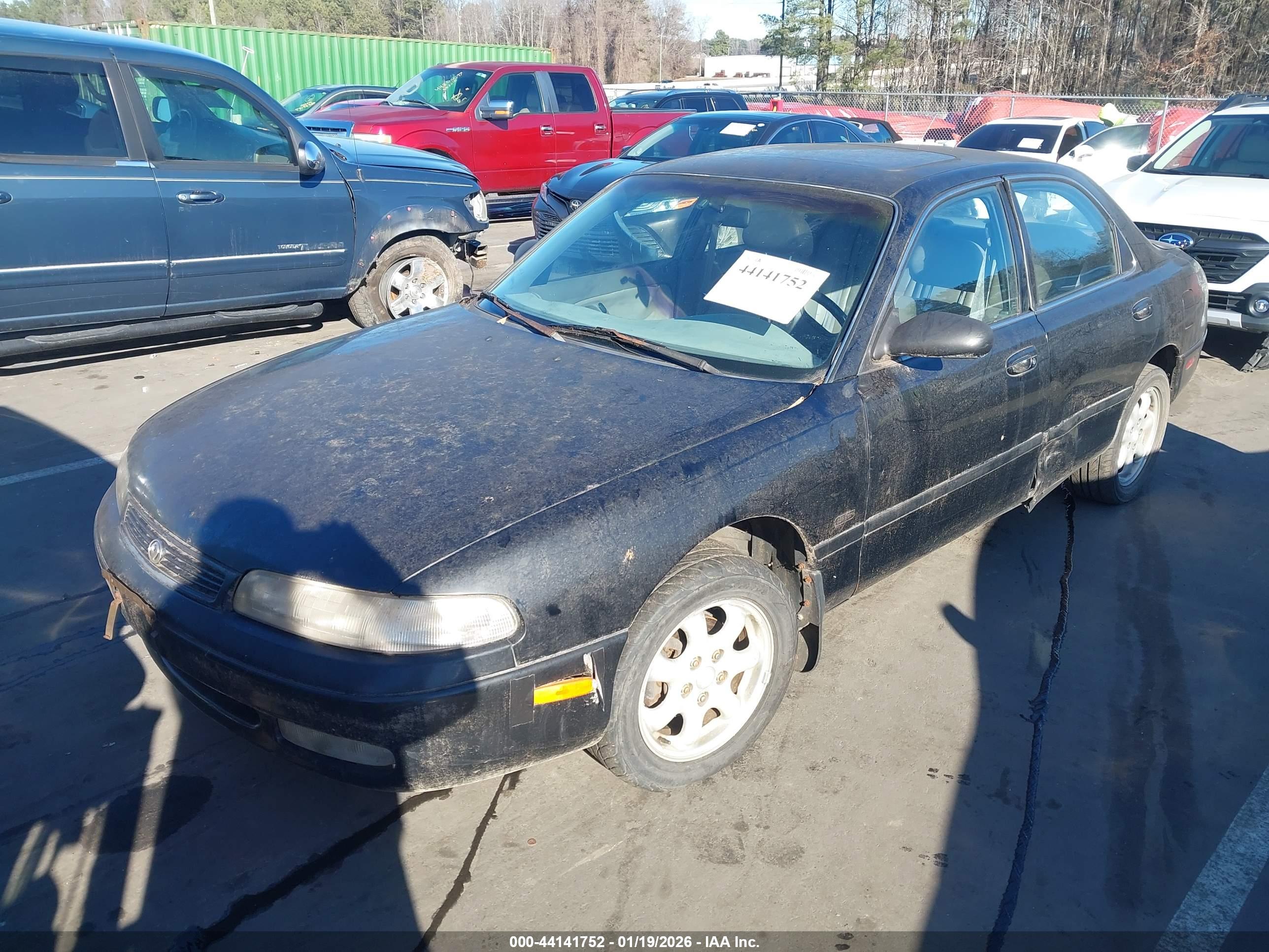 MAZDA 626 image 2