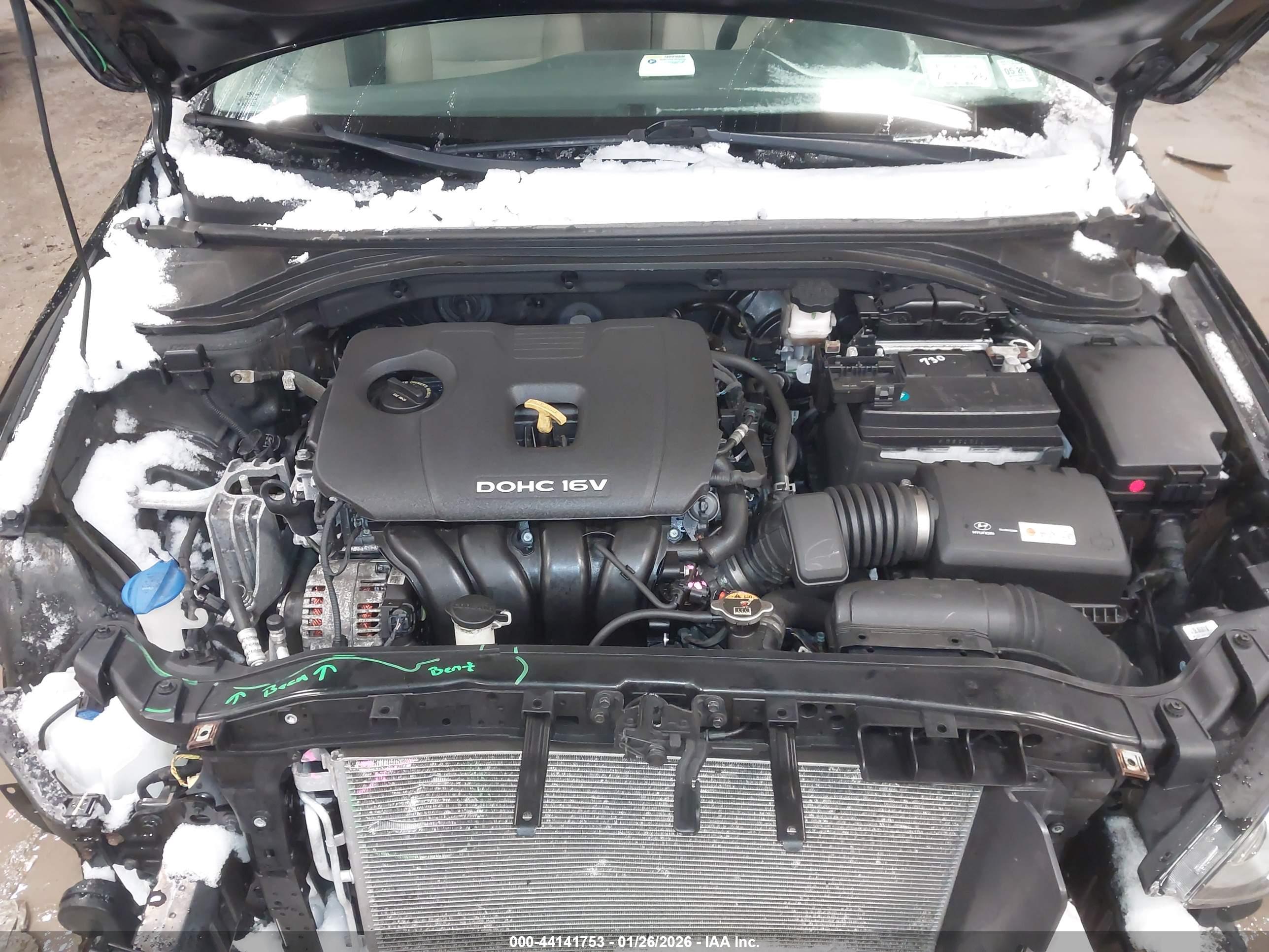 HYUNDAI ELANTRA image 10