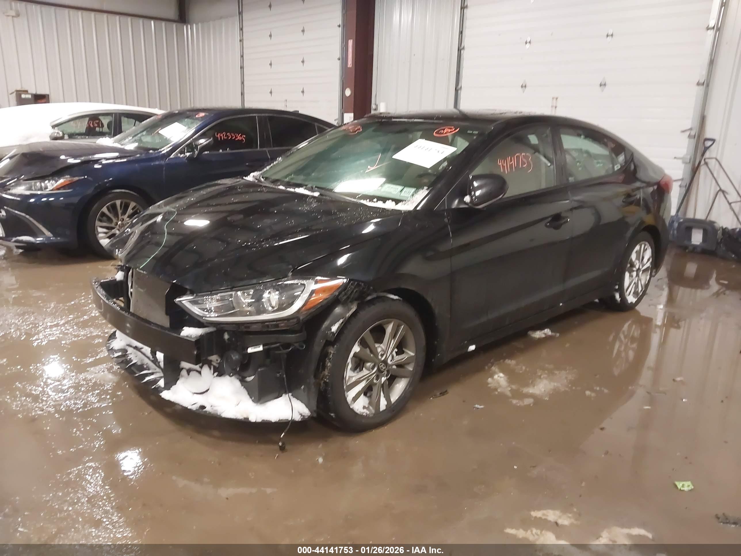 HYUNDAI ELANTRA image 2