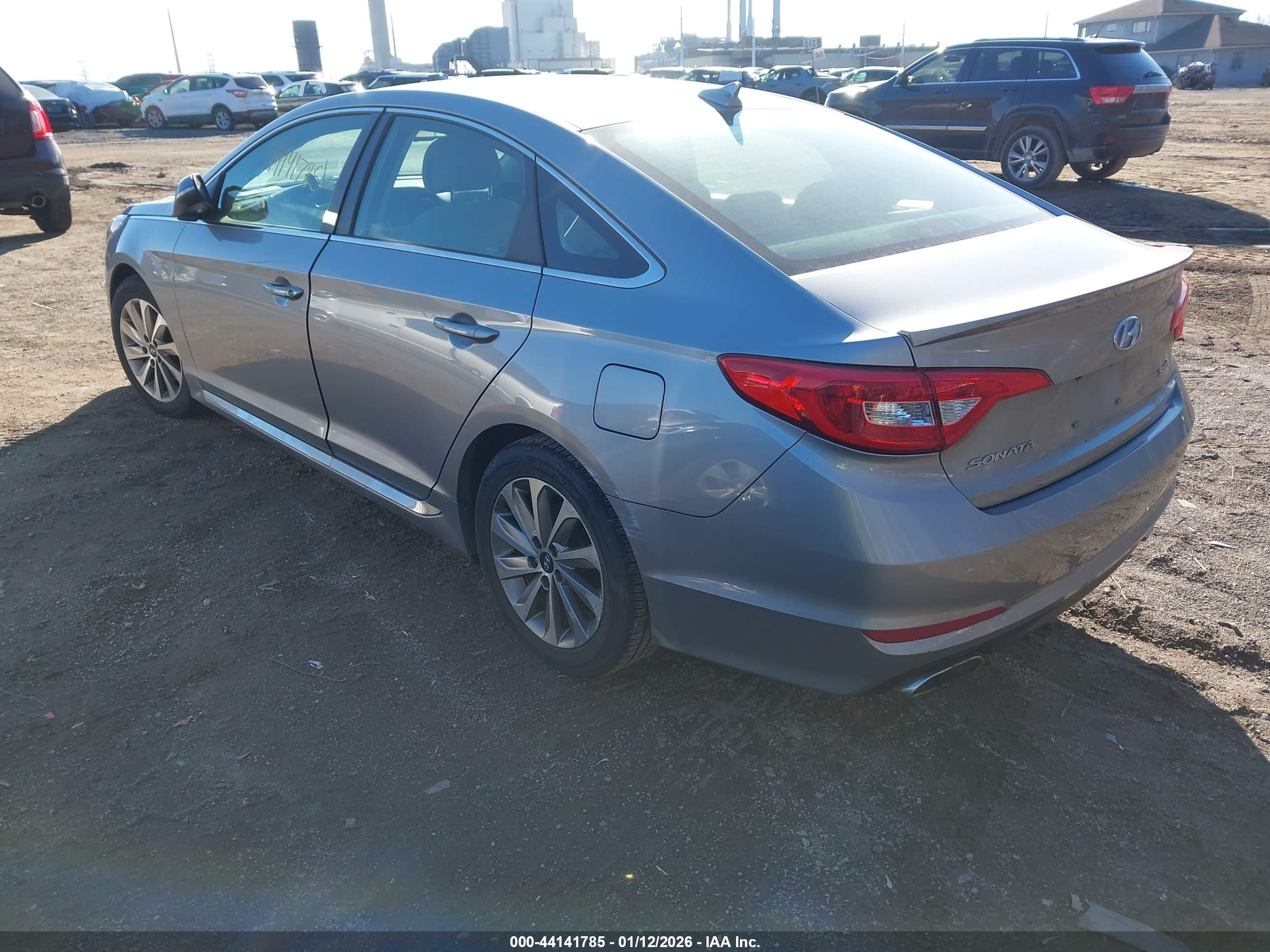 HYUNDAI SONATA image 3