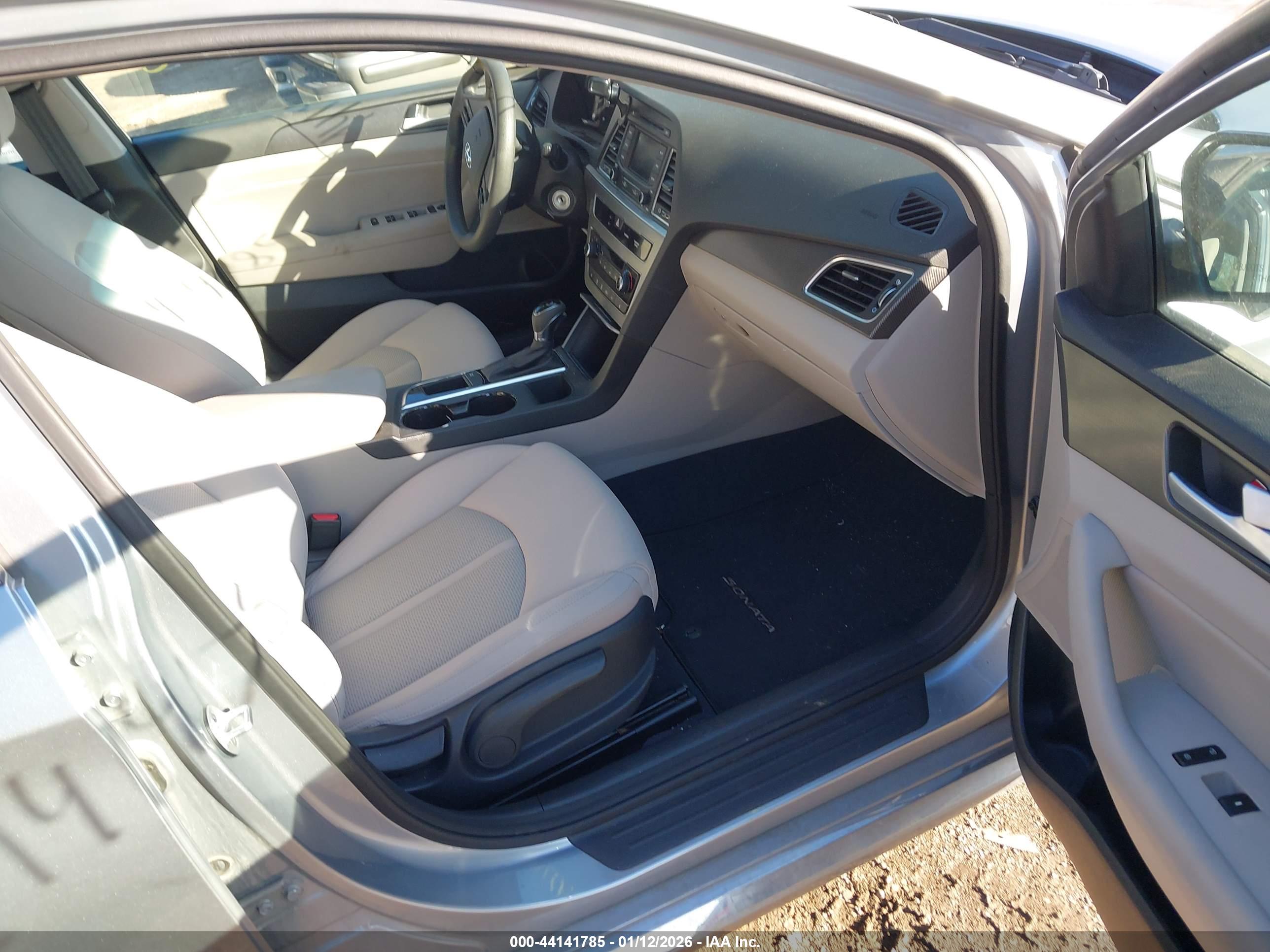 HYUNDAI SONATA image 5