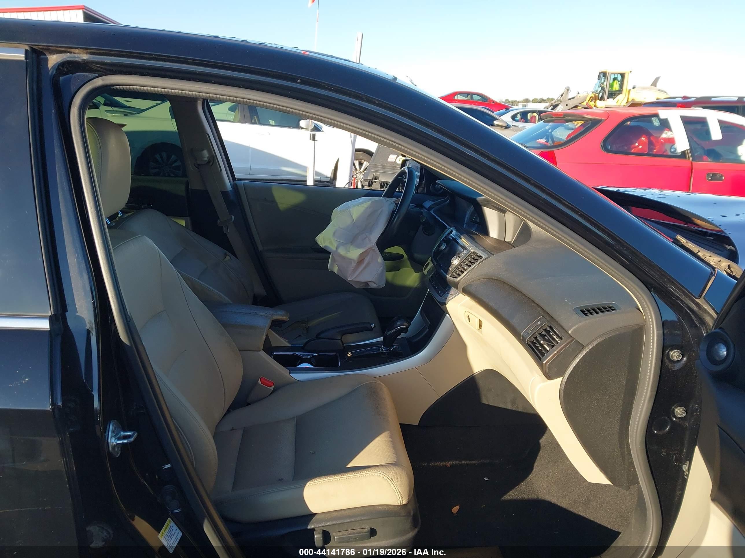 HONDA ACCORD image 5