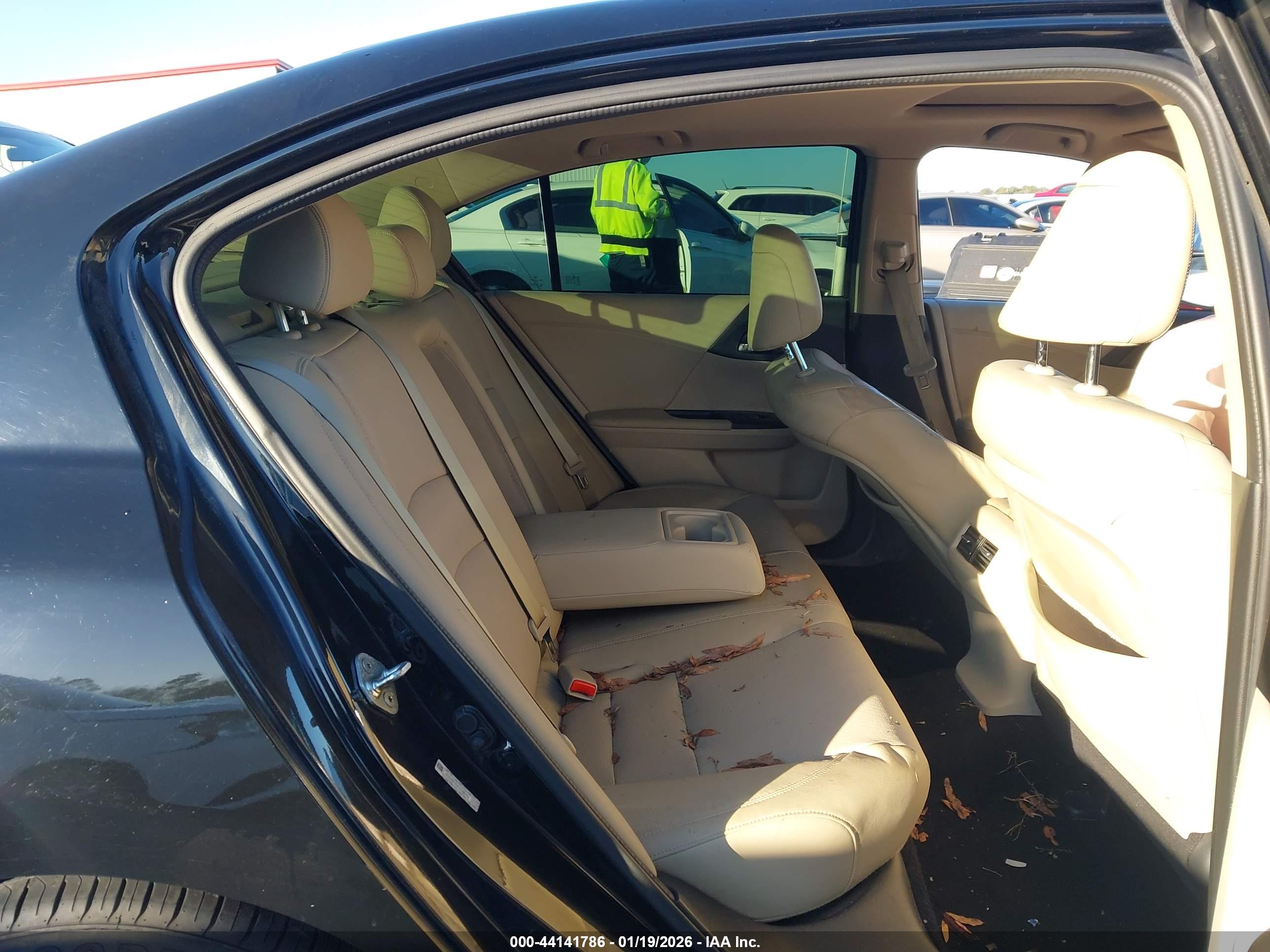 HONDA ACCORD image 8