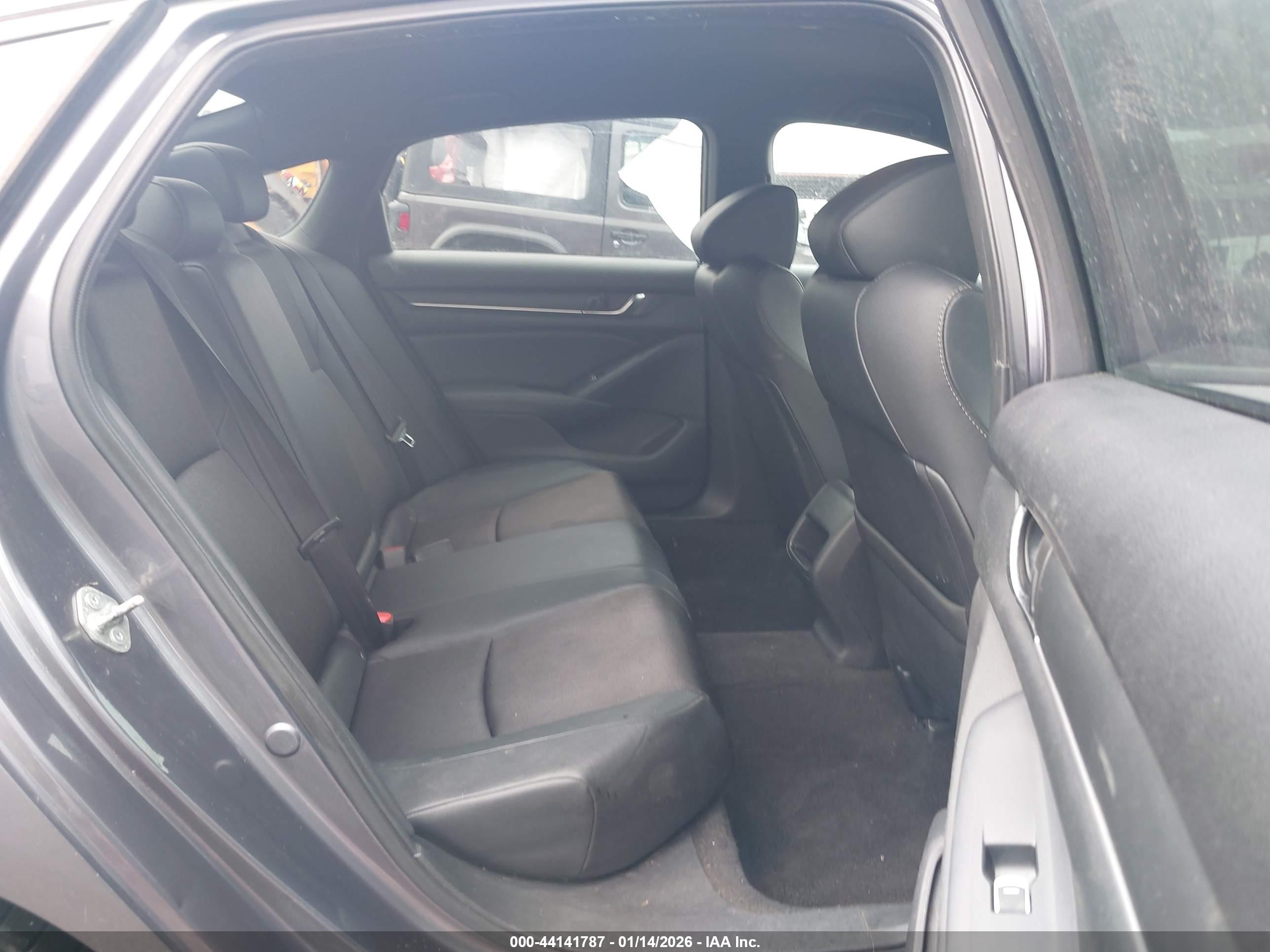 HONDA ACCORD image 8