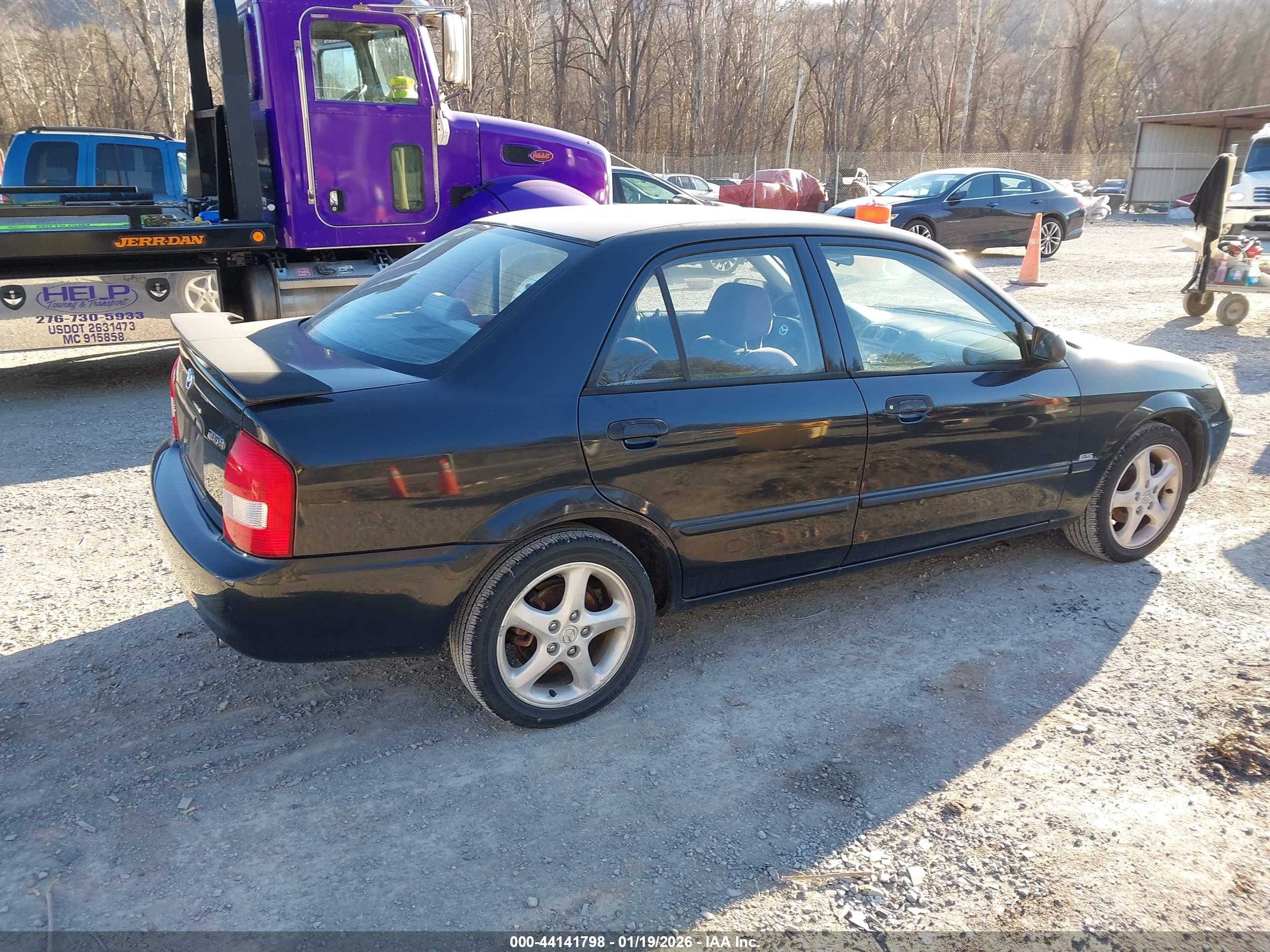 MAZDA PROTEGE image 4
