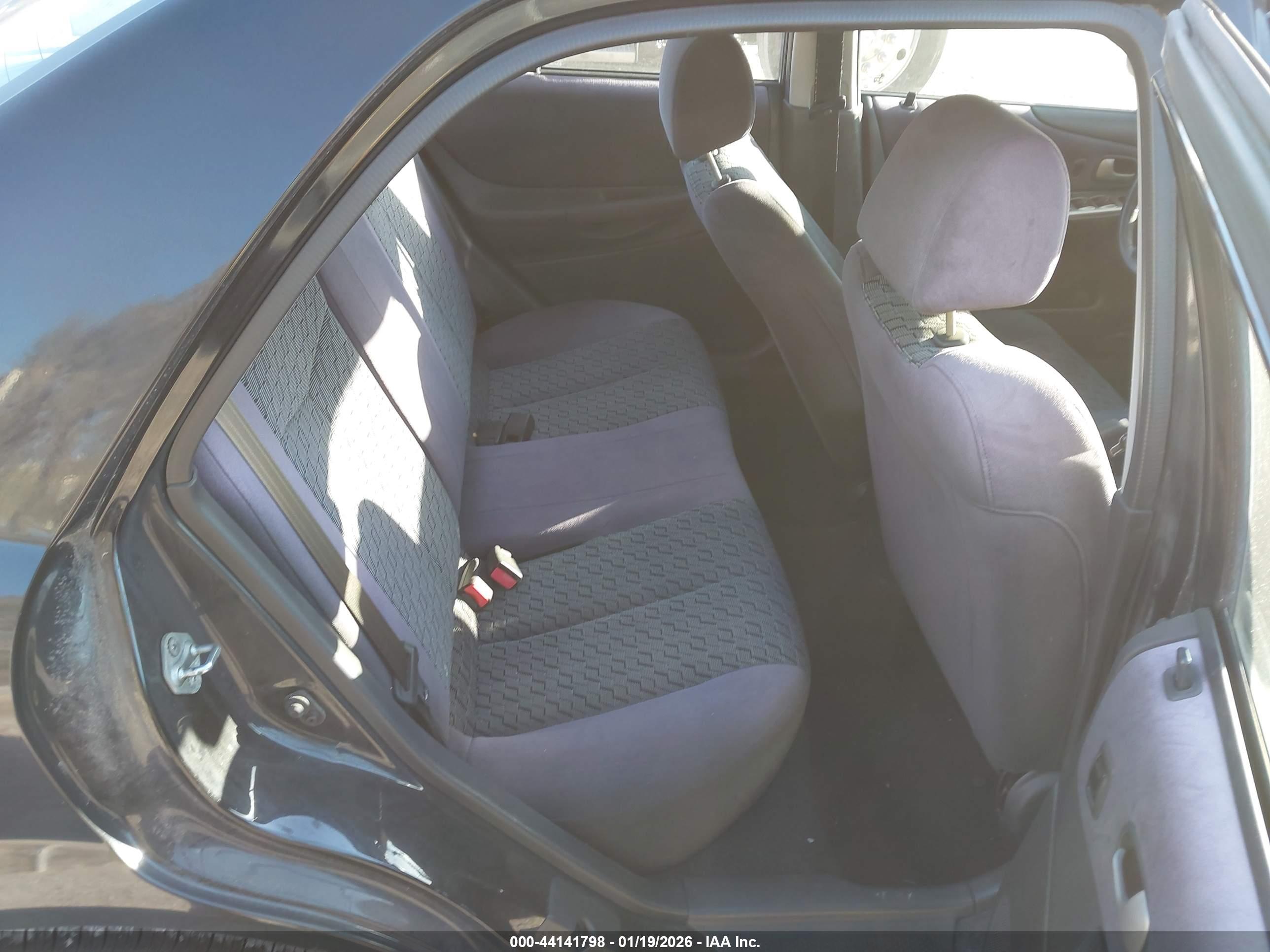 MAZDA PROTEGE image 8