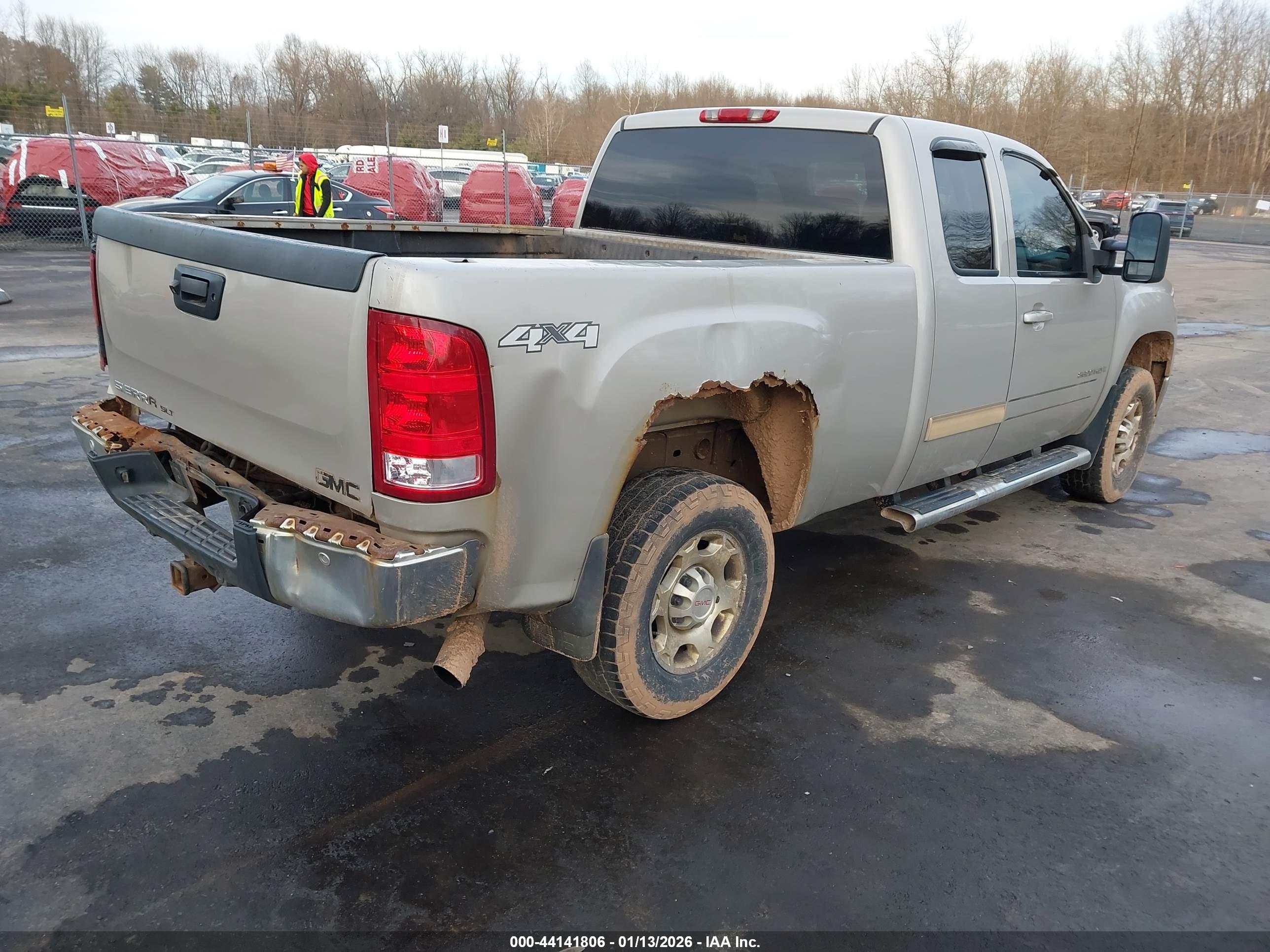 GMC SIERRA image 4