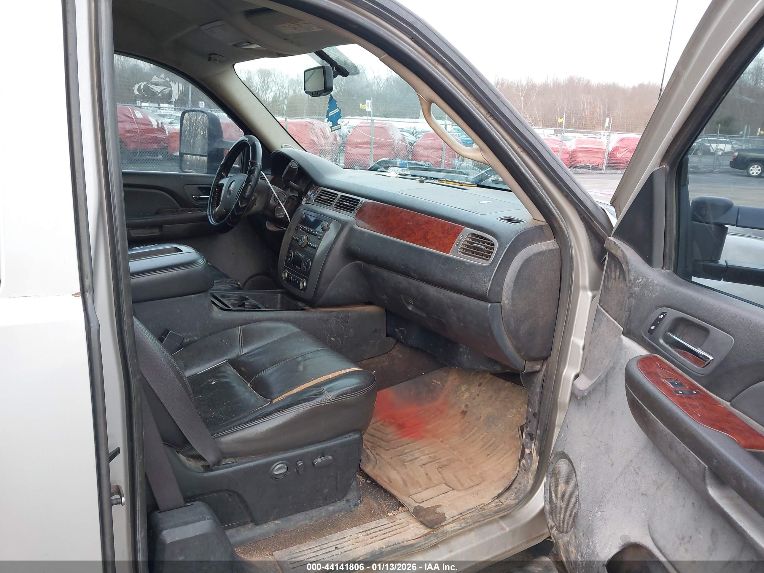 GMC SIERRA image 5
