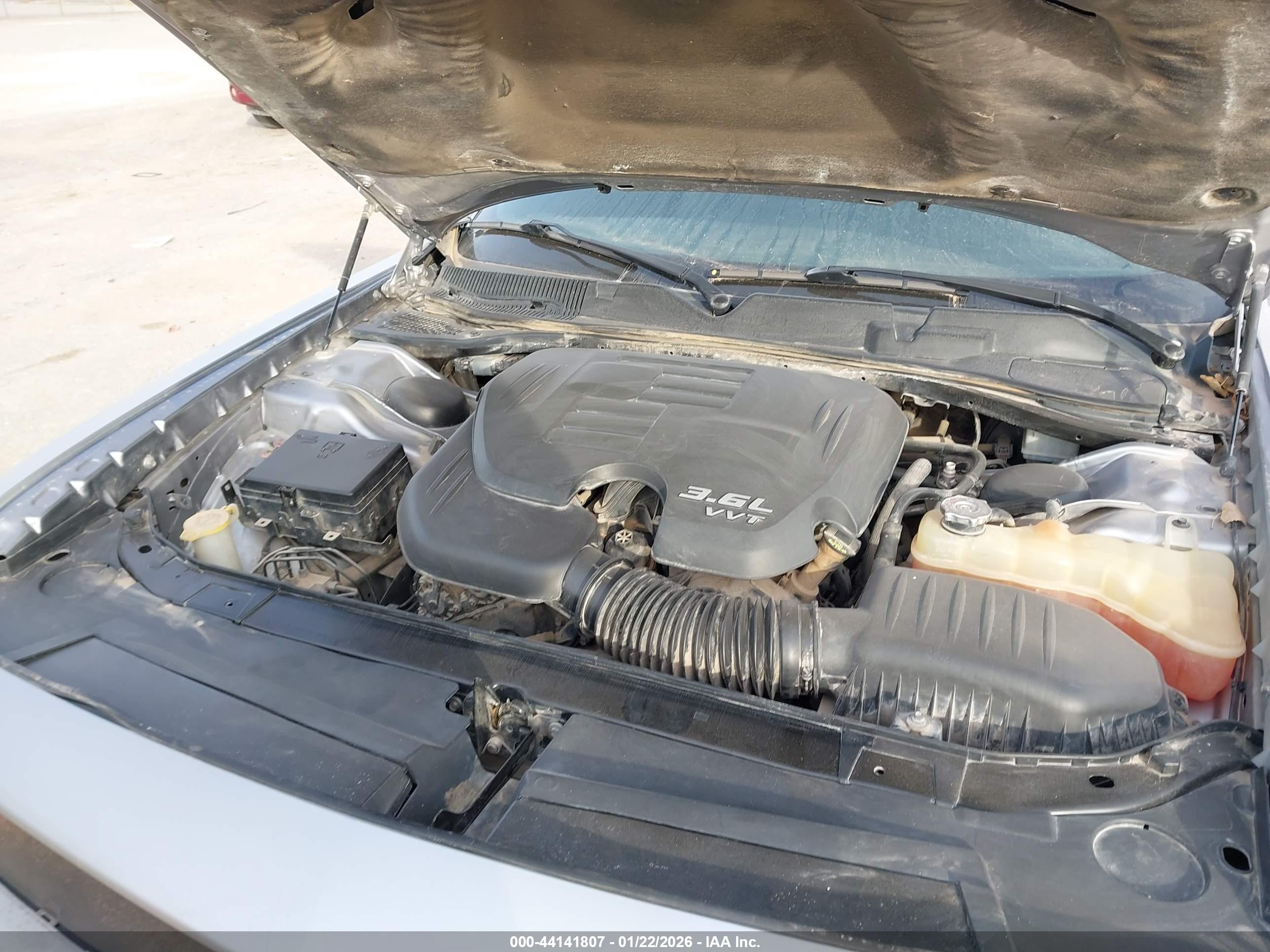 DODGE CHALLENGER image 10