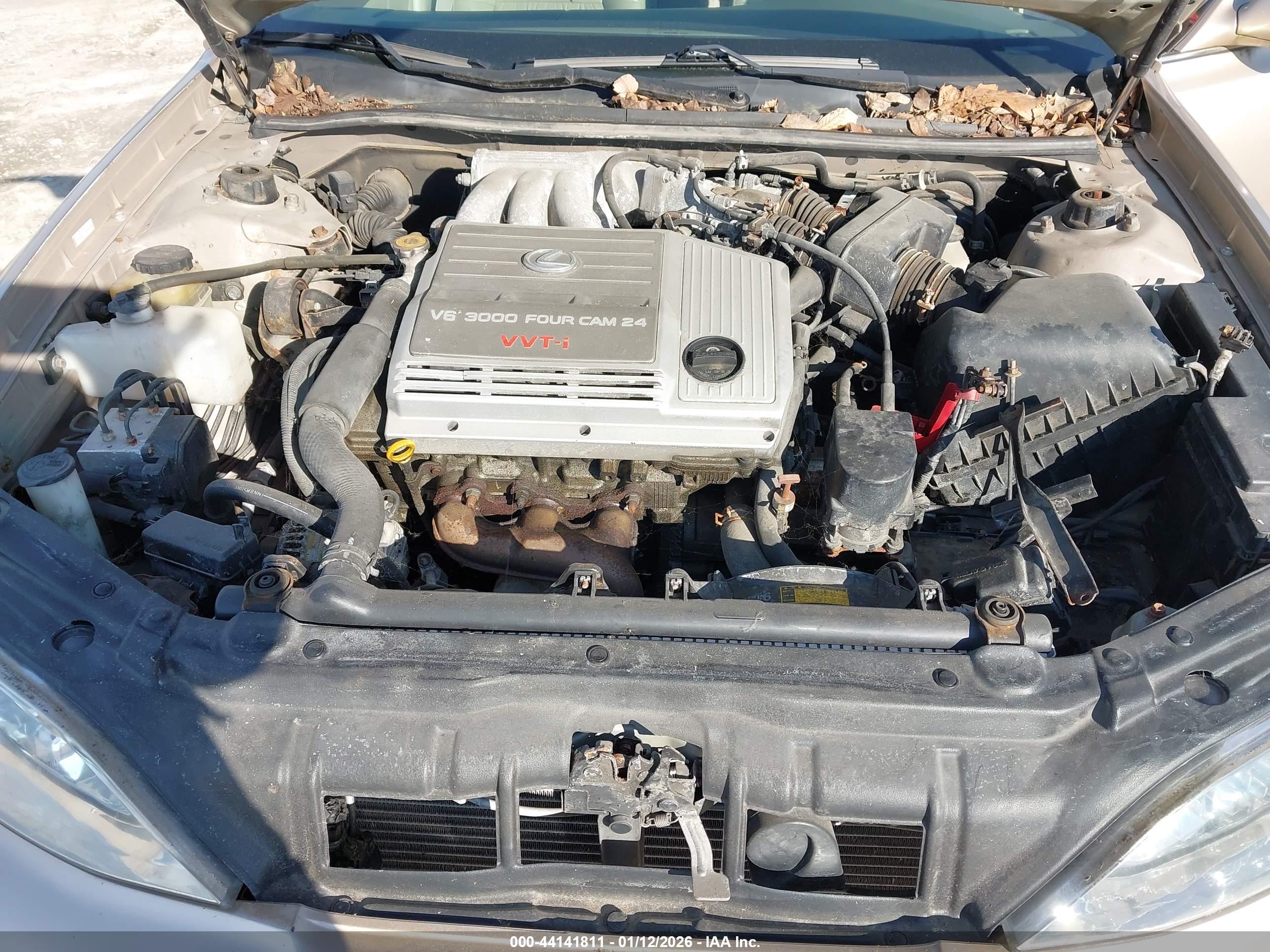 LEXUS ES image 10