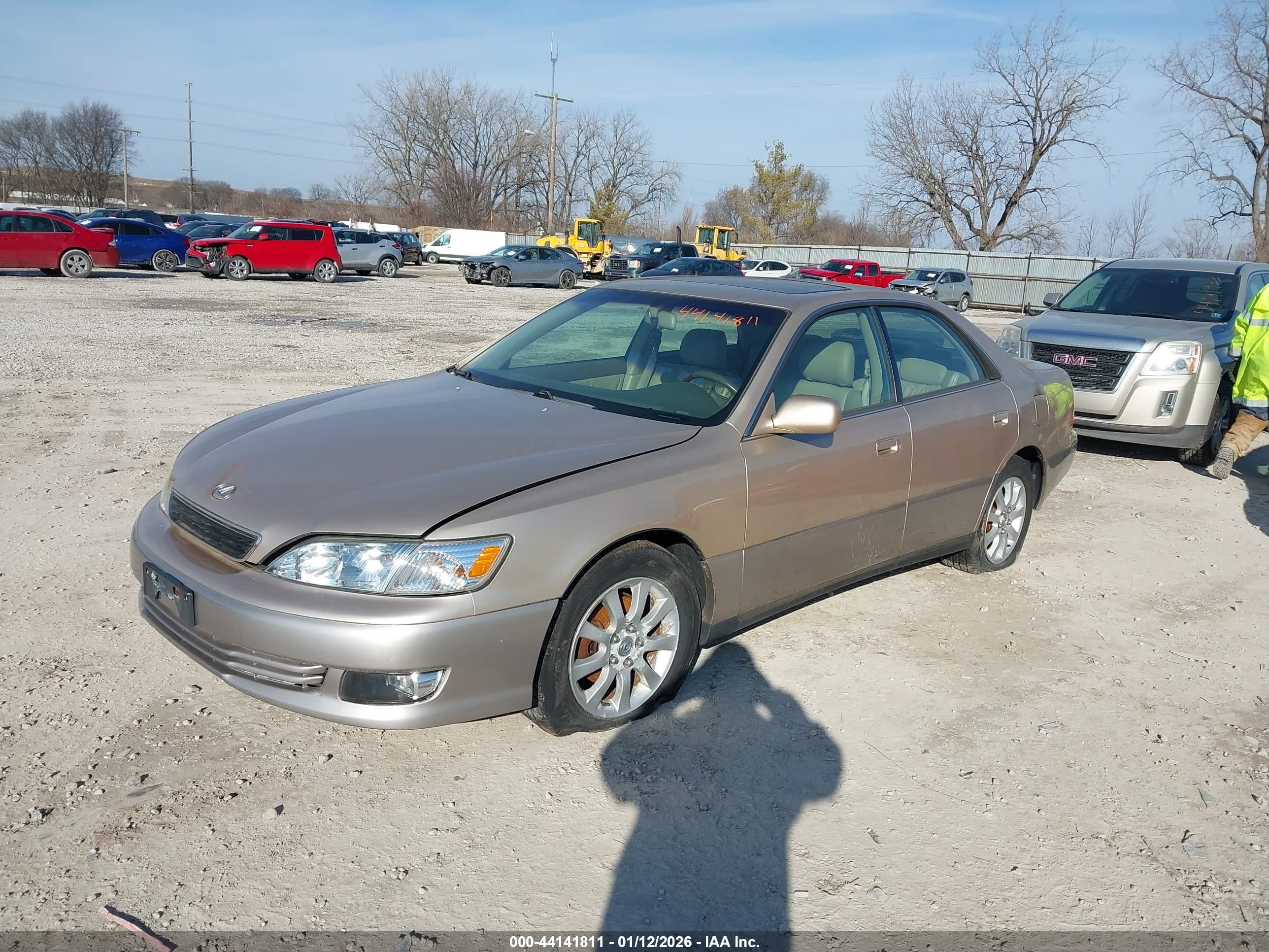 LEXUS ES image 2