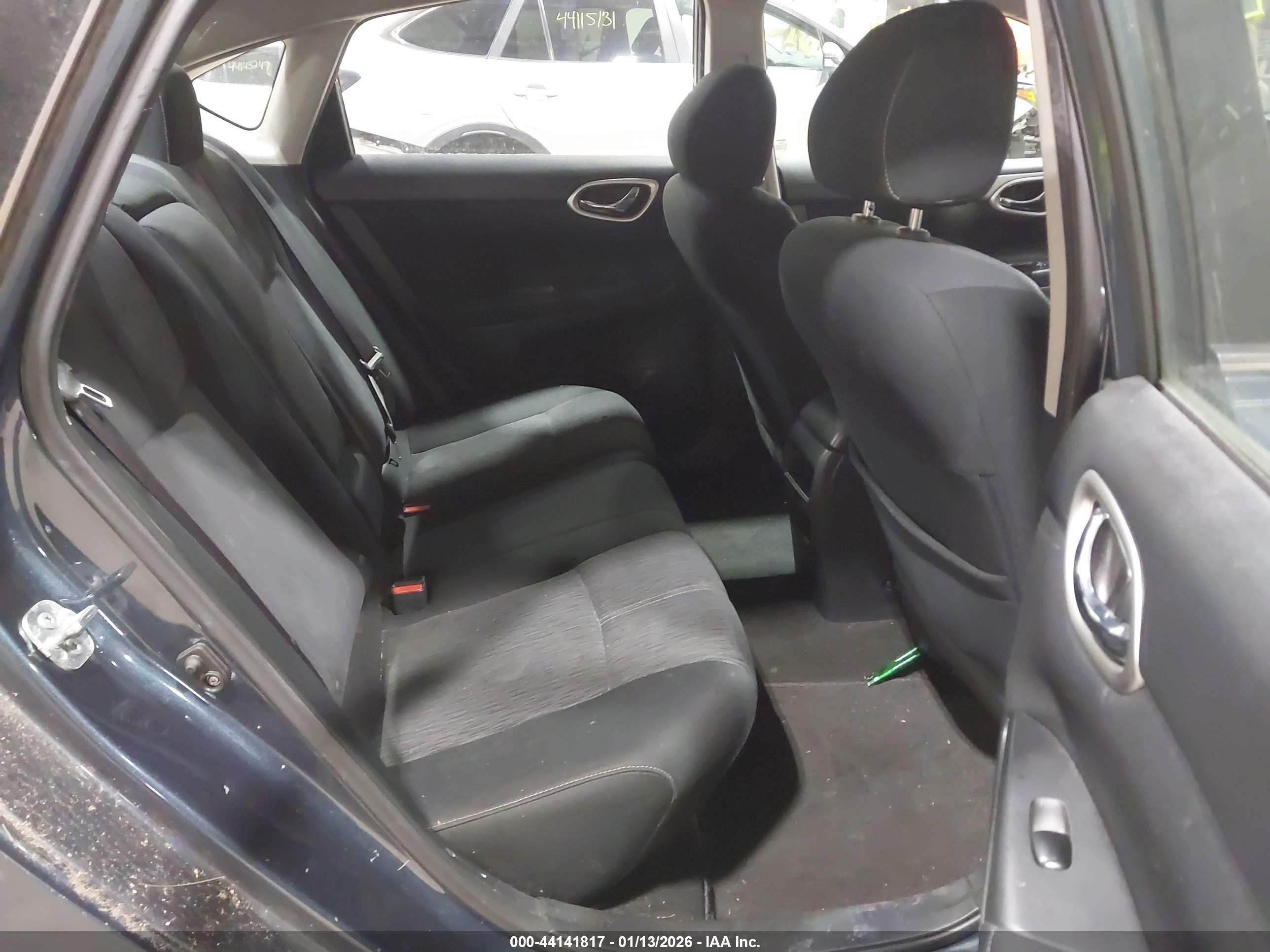NISSAN SENTRA image 8
