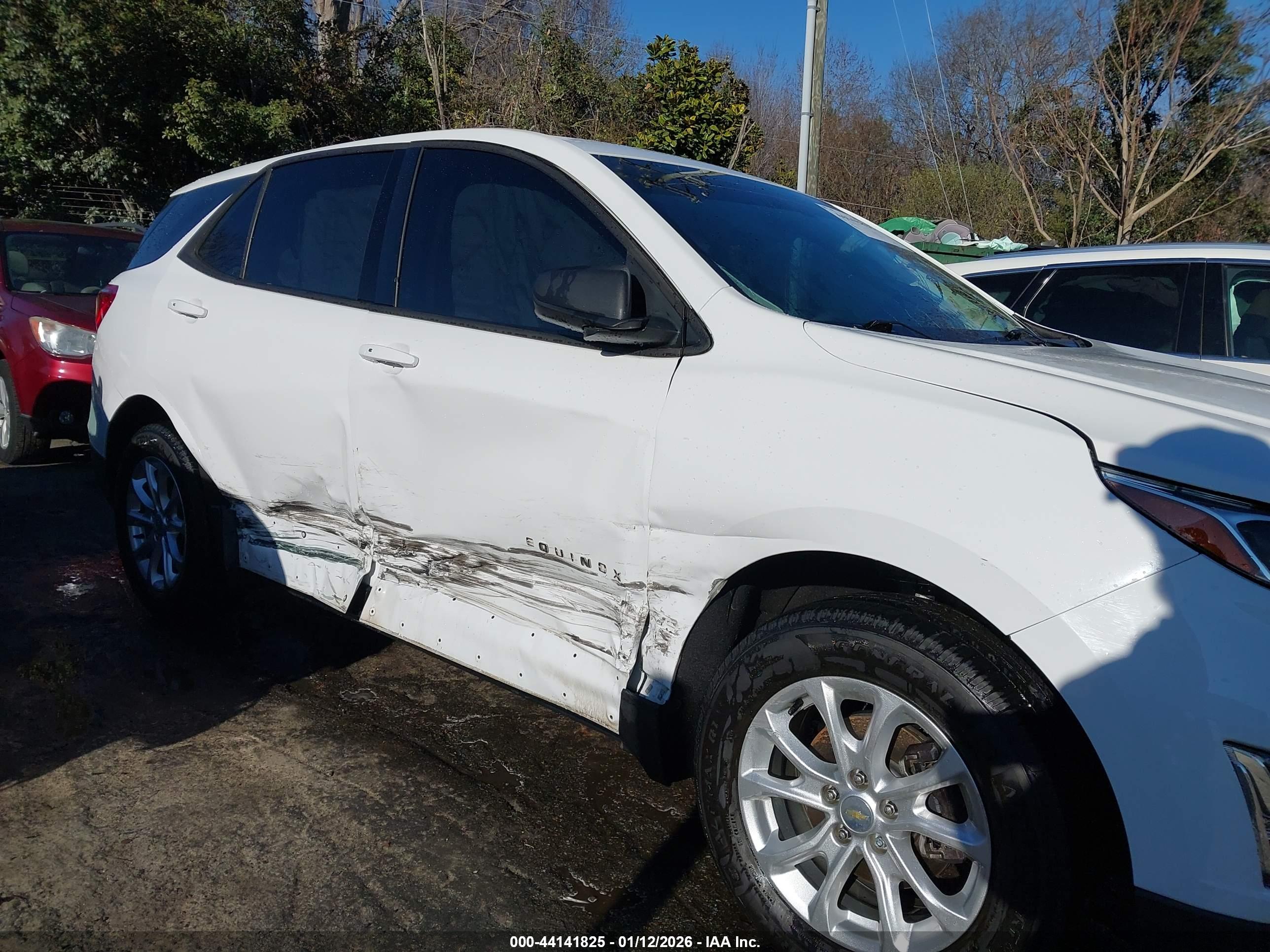 CHEVROLET EQUINOX image 6