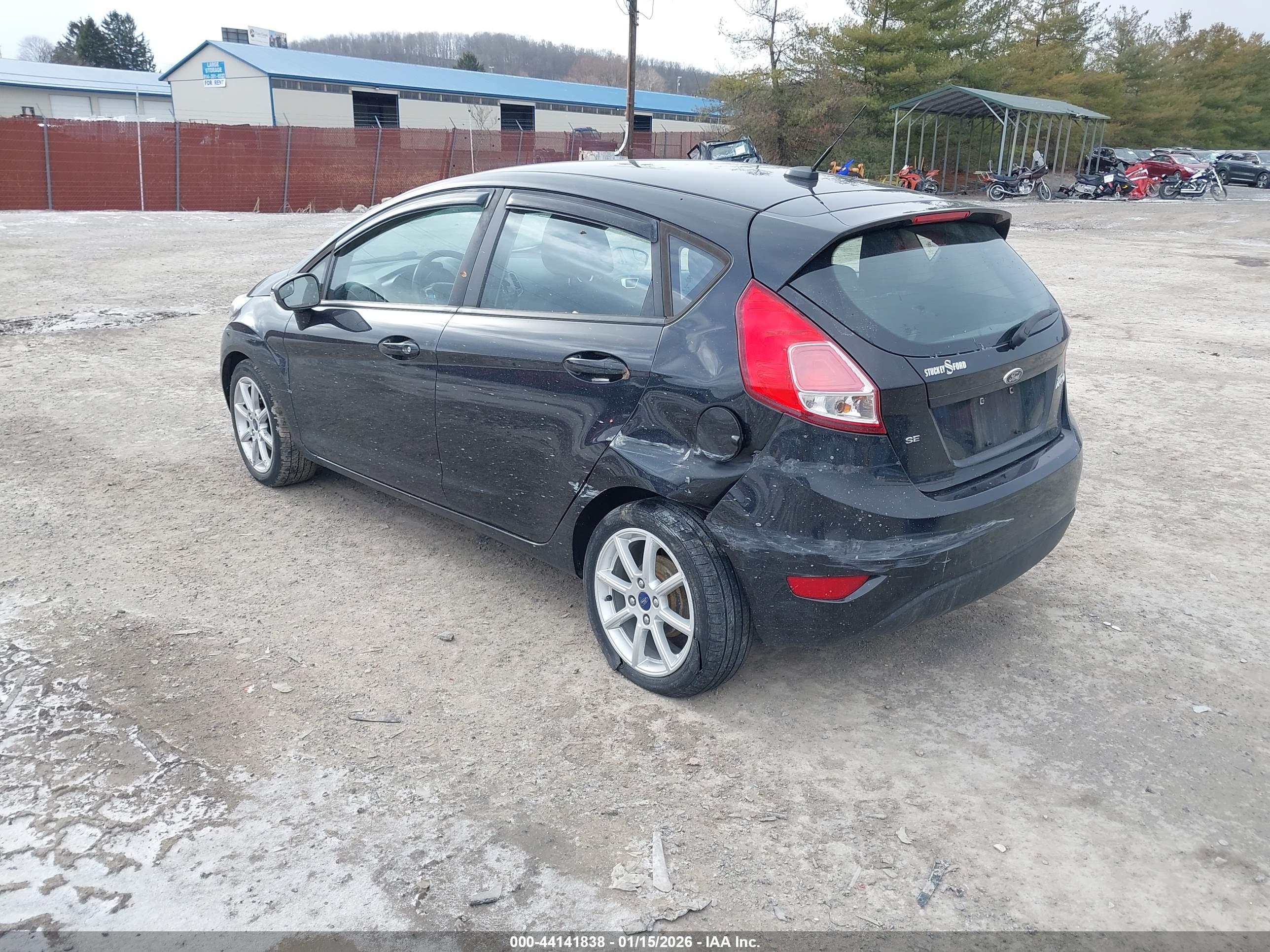 FORD FIESTA image 3