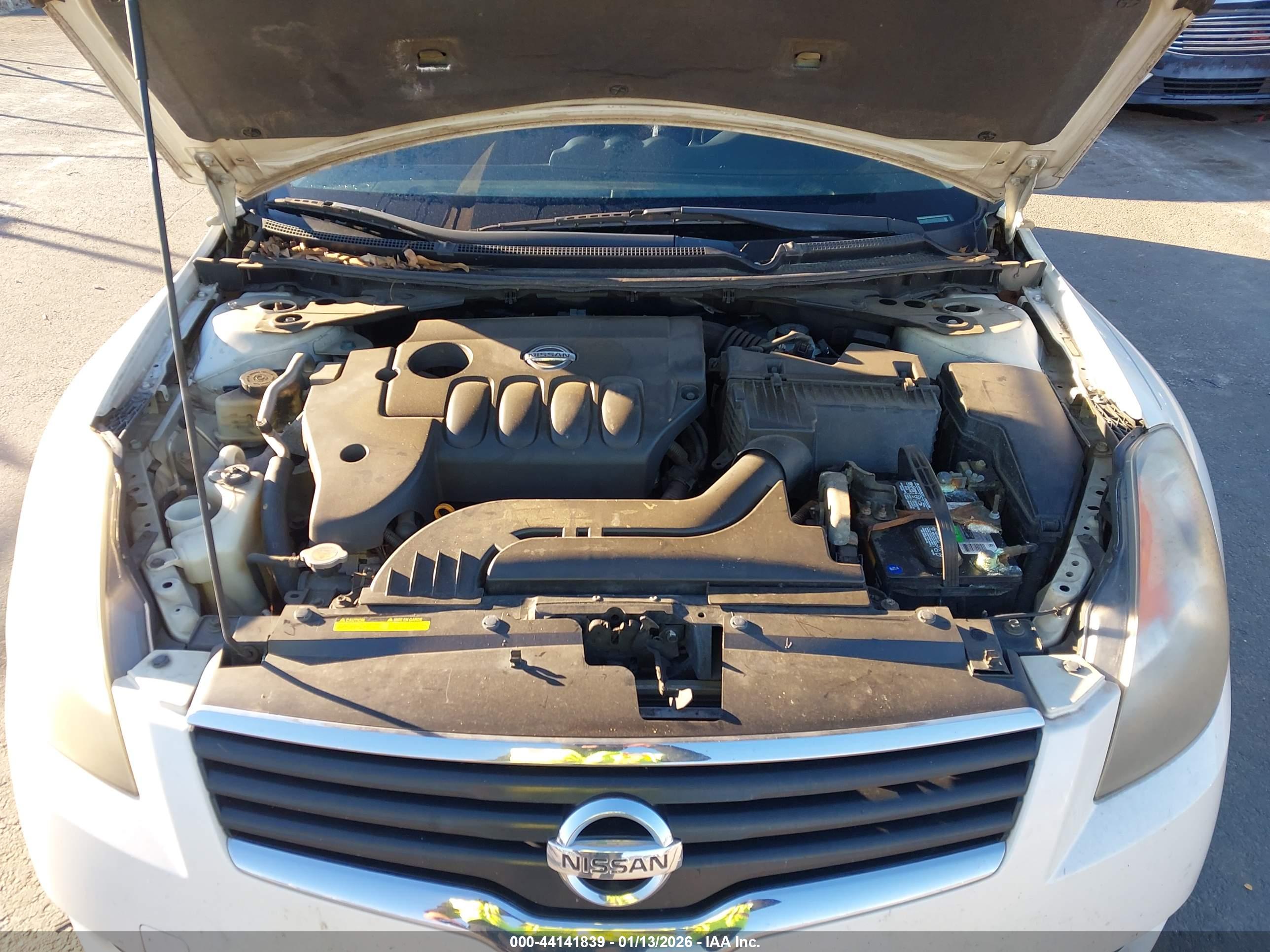 NISSAN ALTIMA image 10