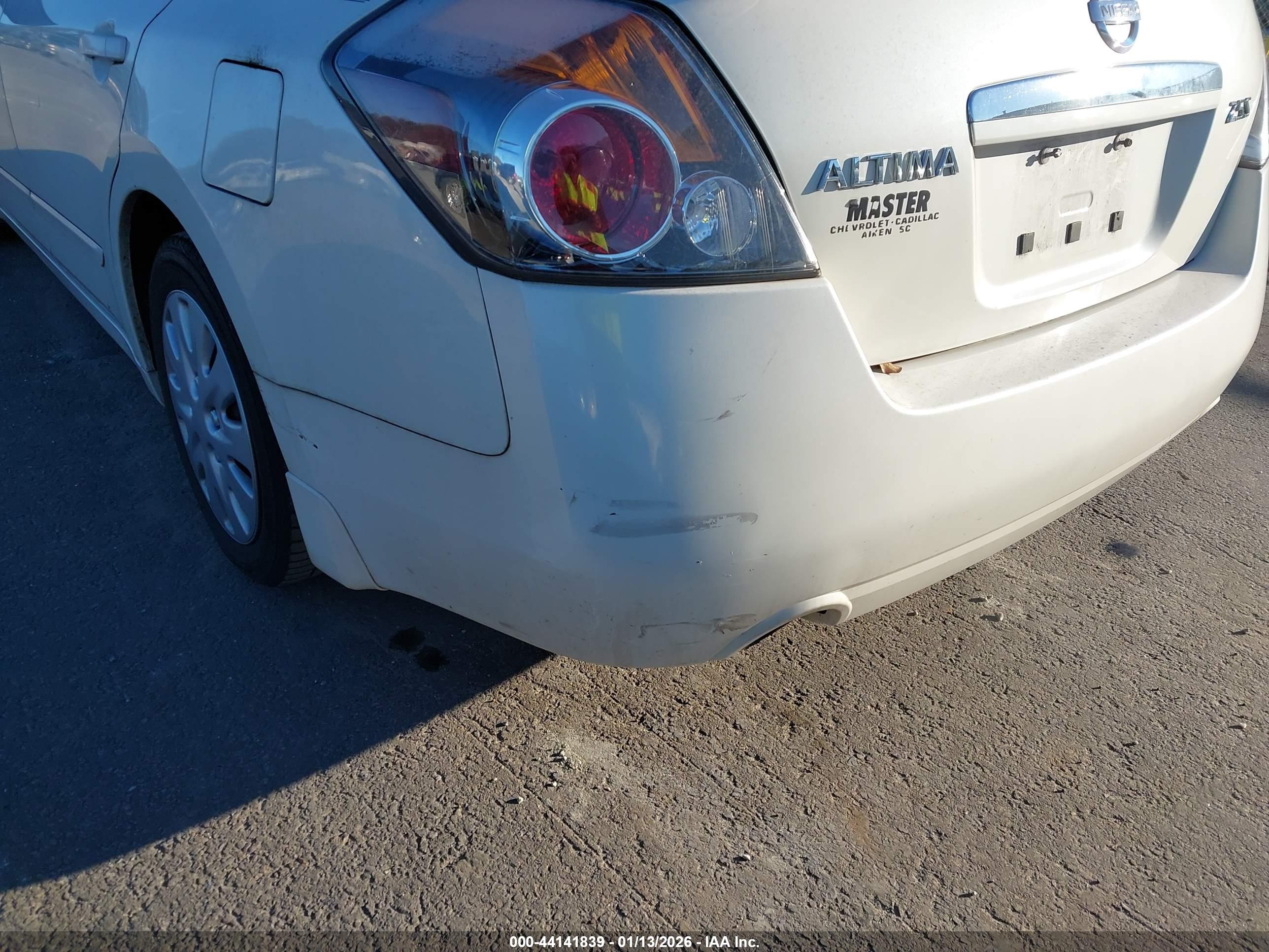 NISSAN ALTIMA image 6