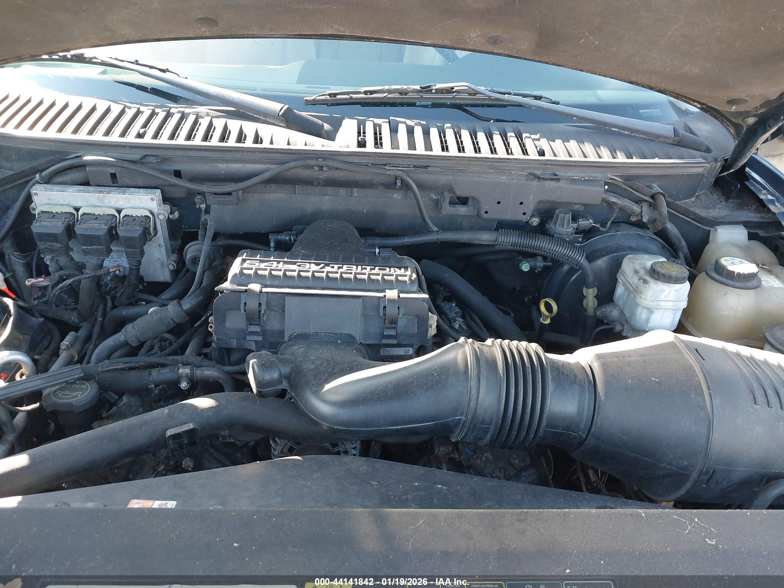 FORD EXPEDITION image 10