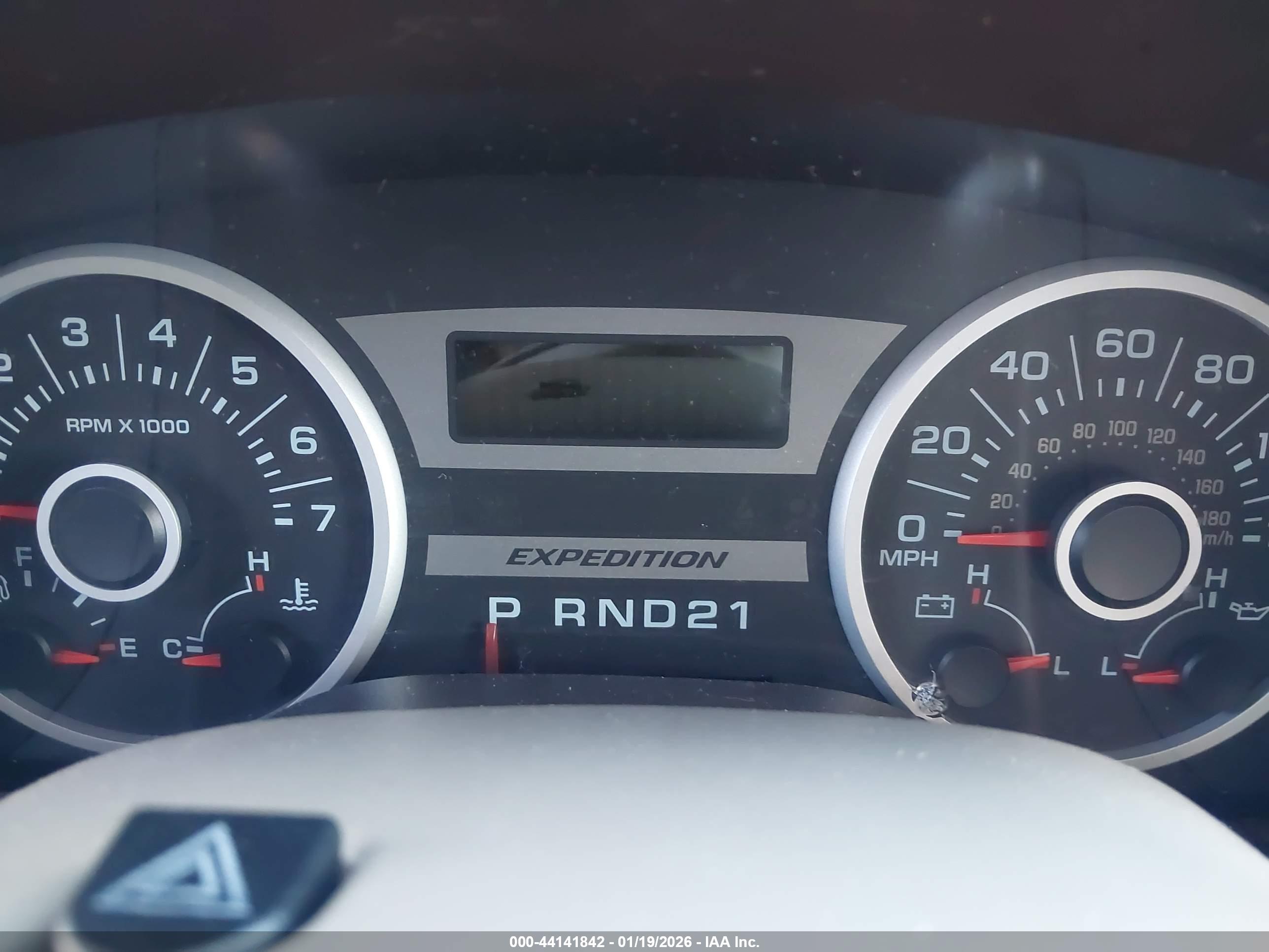FORD EXPEDITION image 7